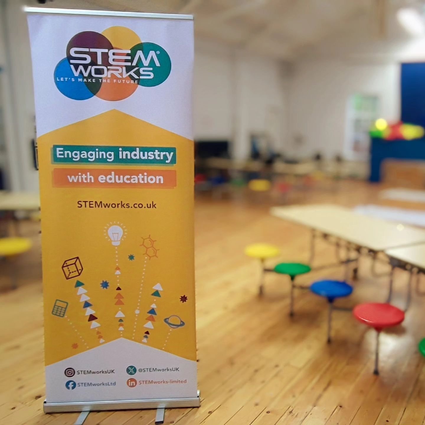Set and ready for another engaging day of STEM with #discoveryactivitycamps in Henley