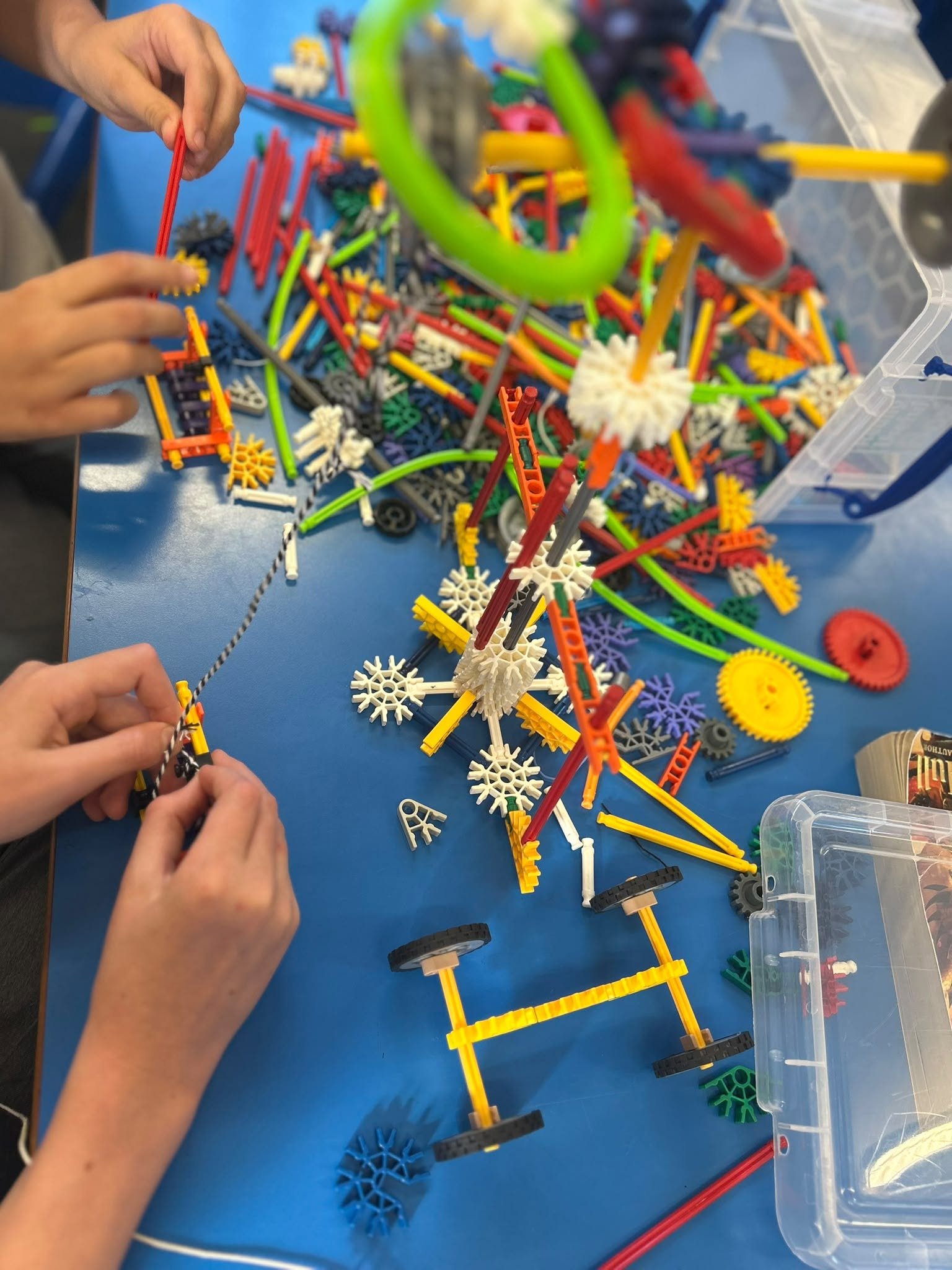 830574996_1094906169587606_185125133989212830_n.jpg
