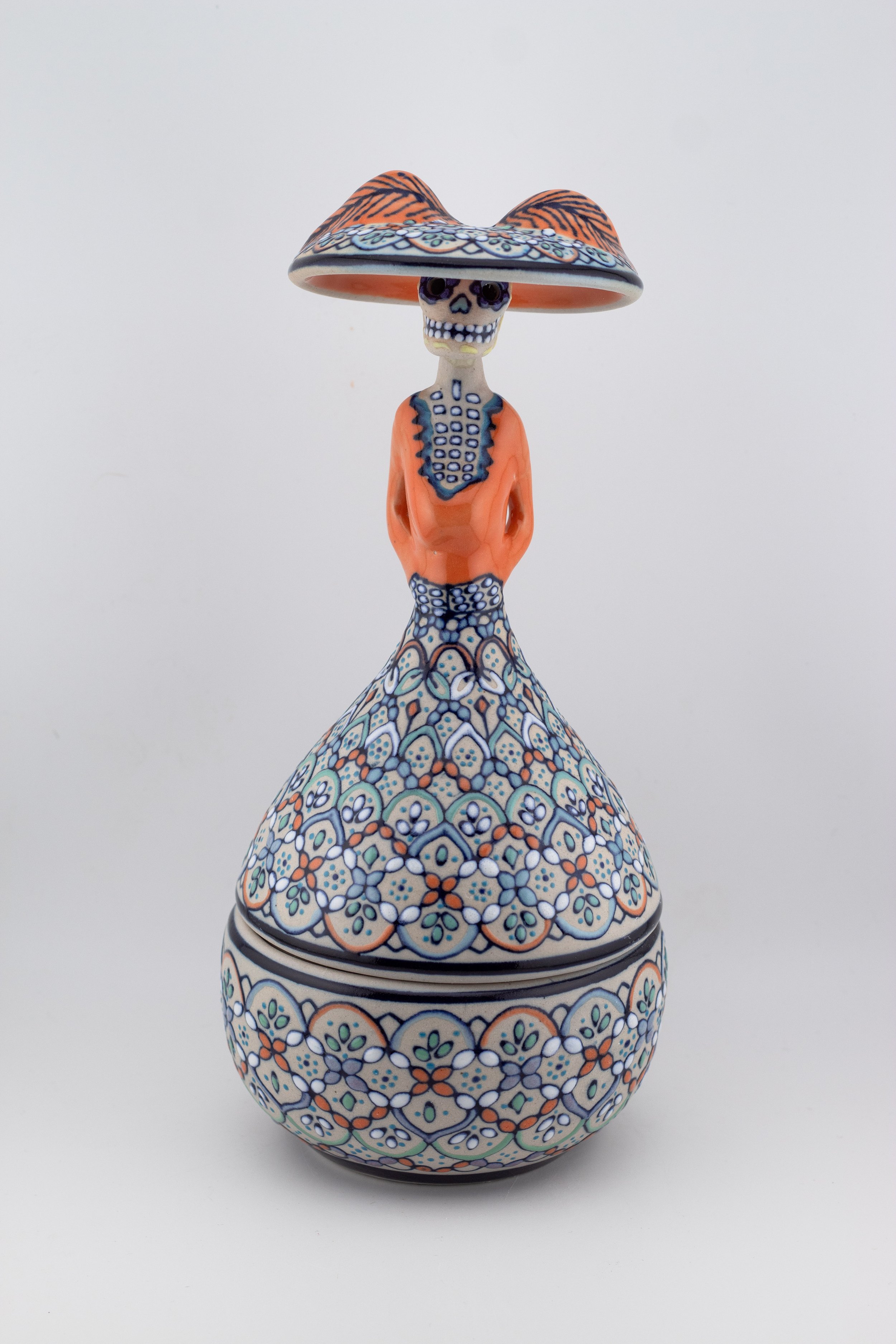 Catrina mexicana de cerámica artesanal. Alhajero, bombonera, dulcero.