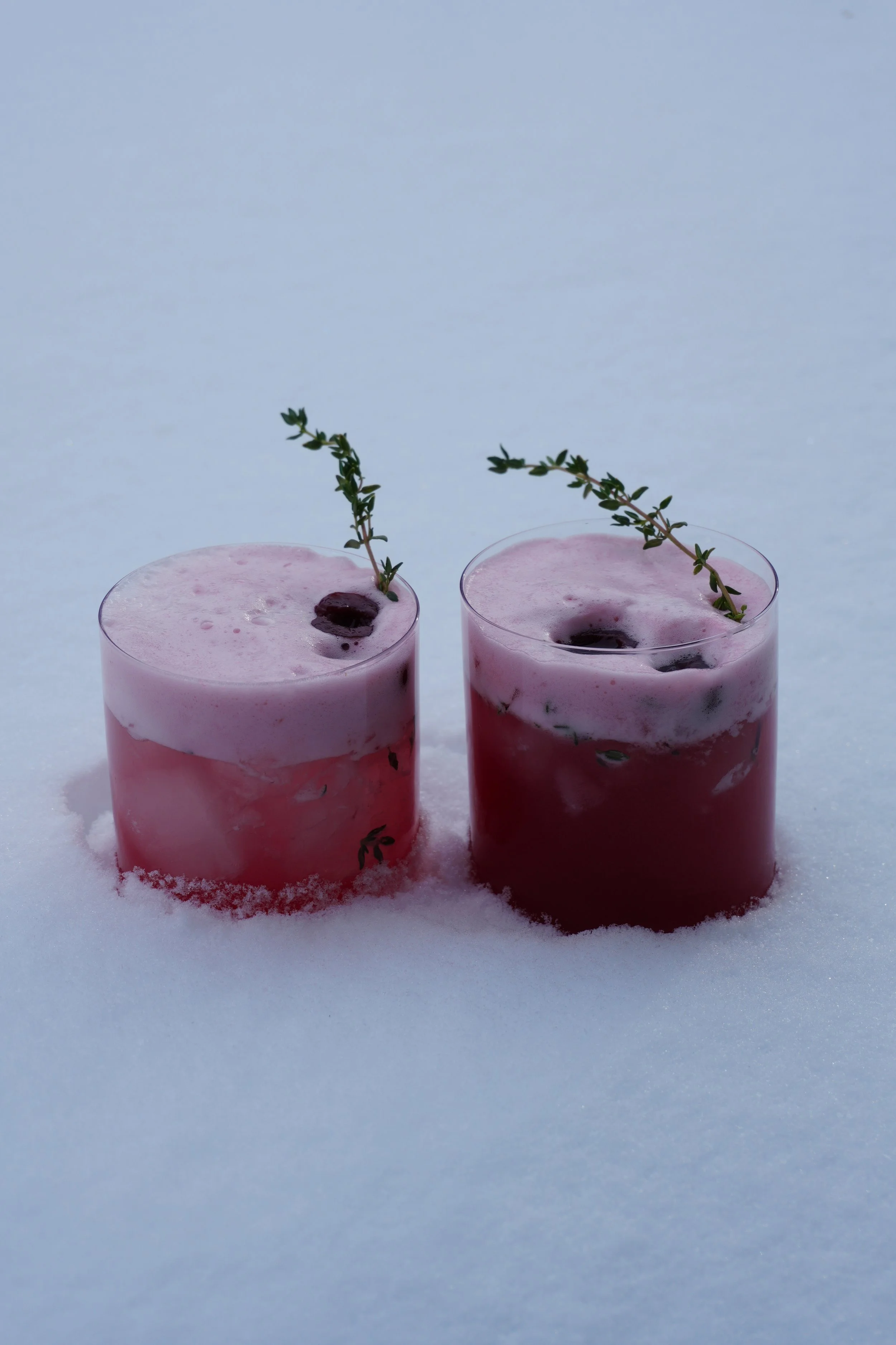 Gin fizz à la cerise &amp; au thym