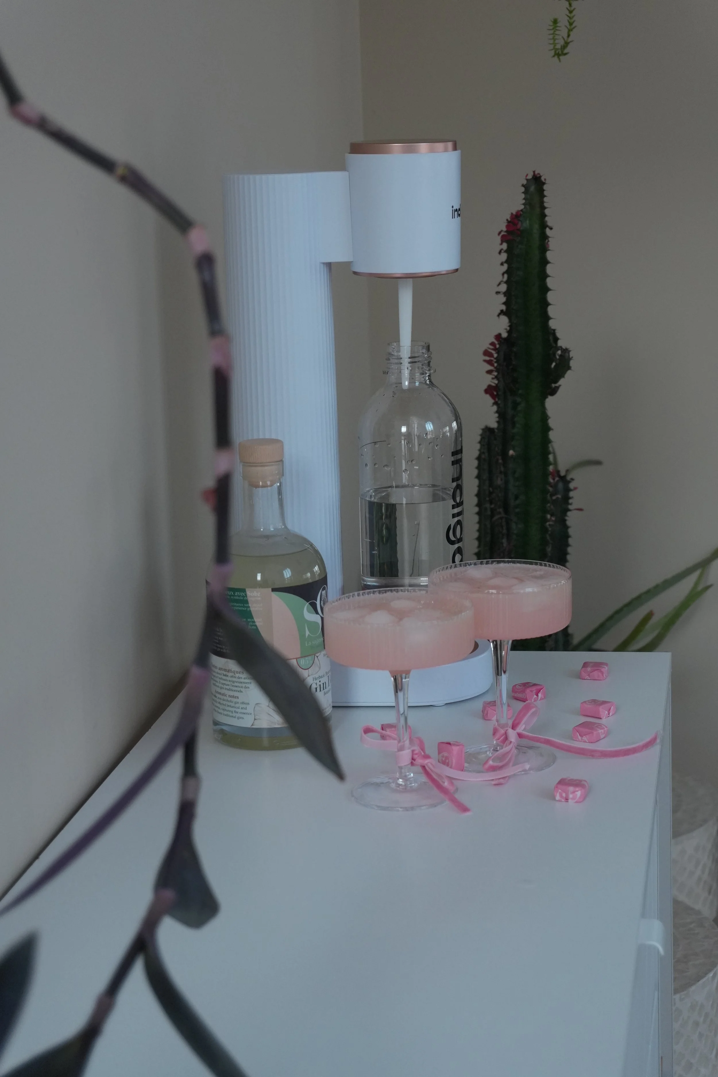 French 75 Starbust 0% X Indigo Soda