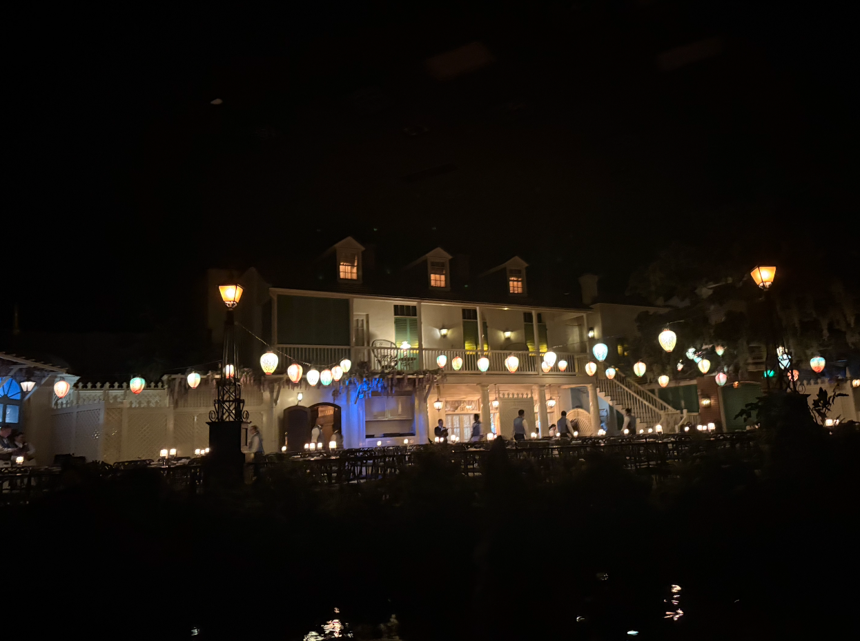 Blue Bayou Disneyland.png