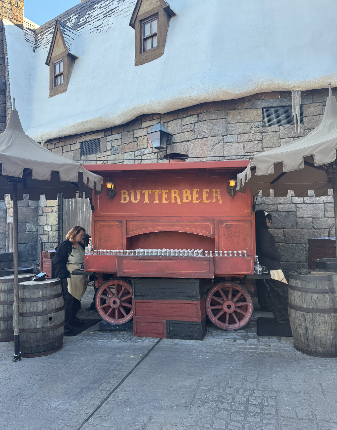 Butterbeer Cart 2.png