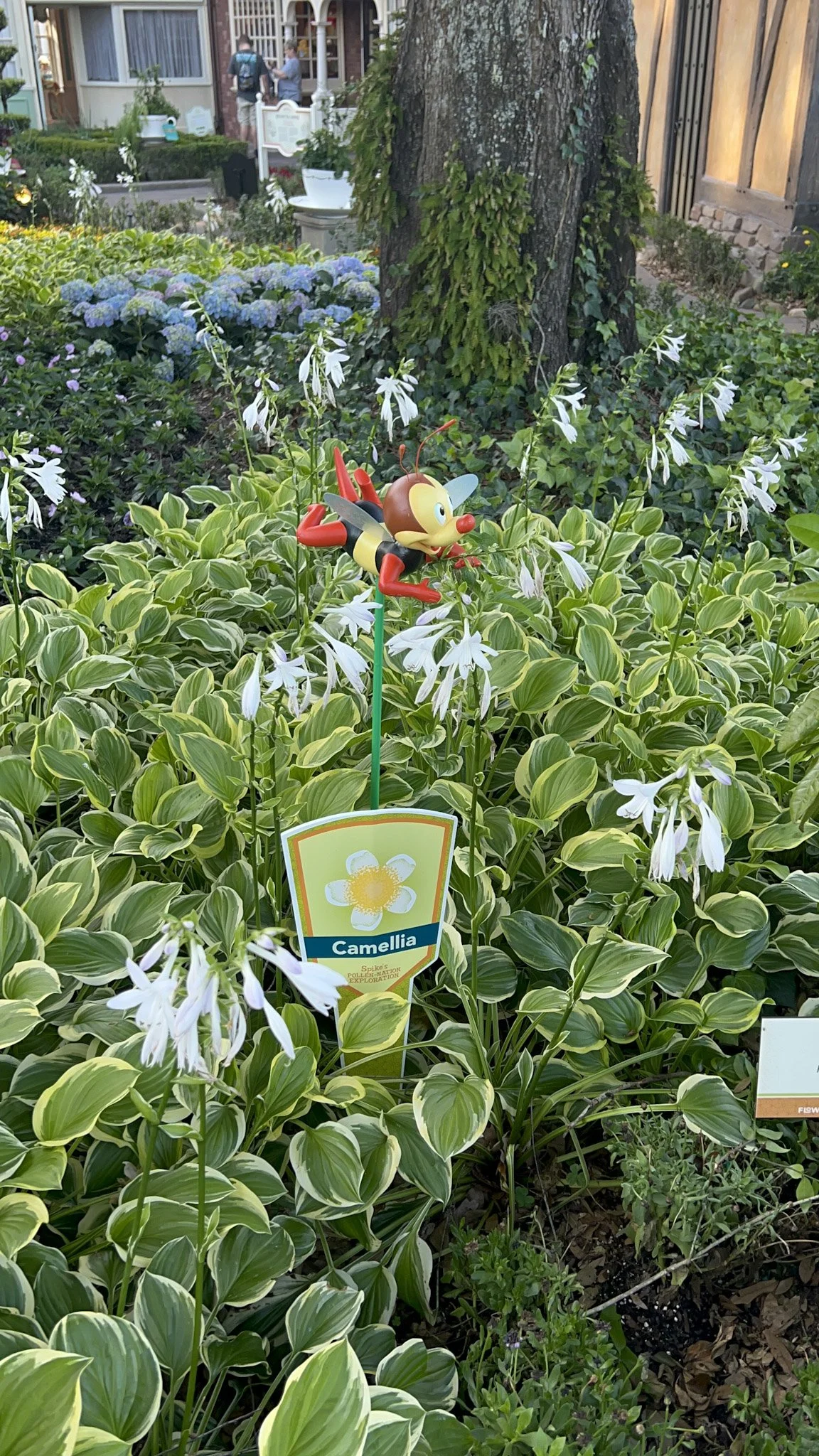 Flower & Garden Spike Scavenger Hunt 1.jpg