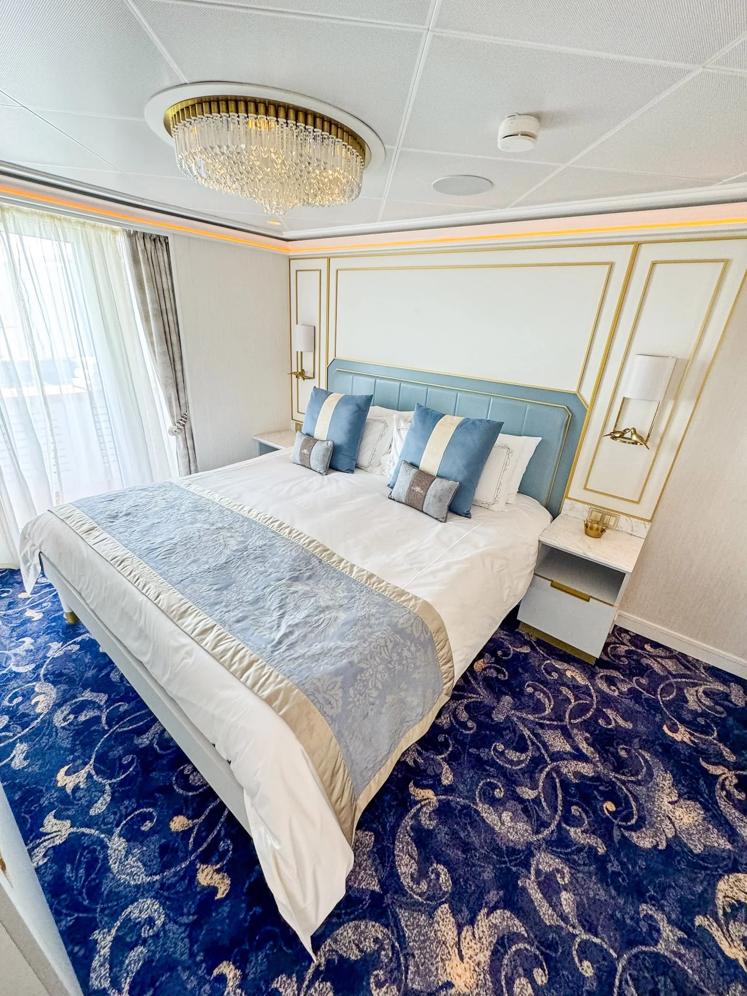 Aurora Suite Concierge Stateroom on the Disney Wish