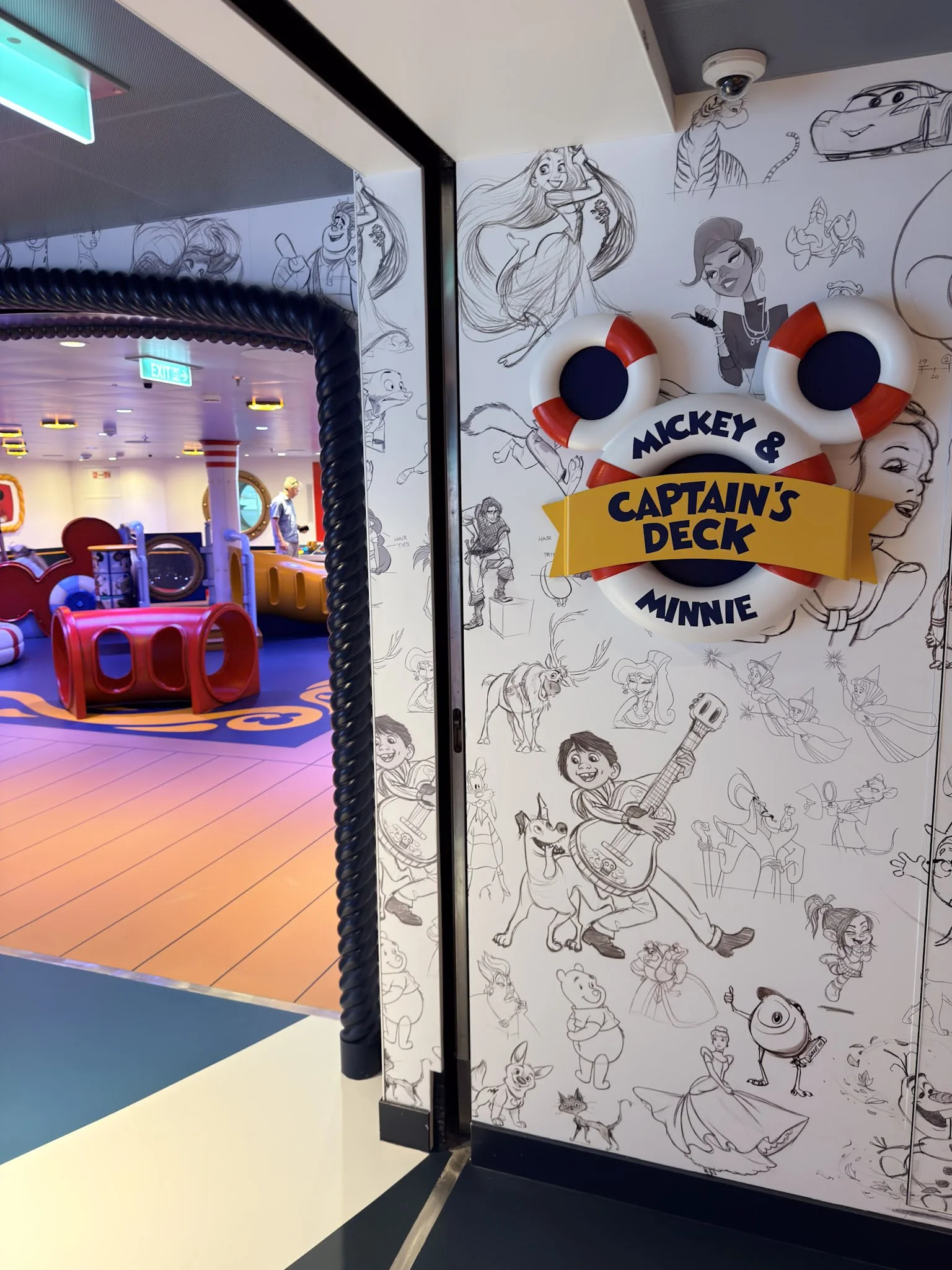 Mickey &amp; Minnie Captain's Deck - Toddler Room