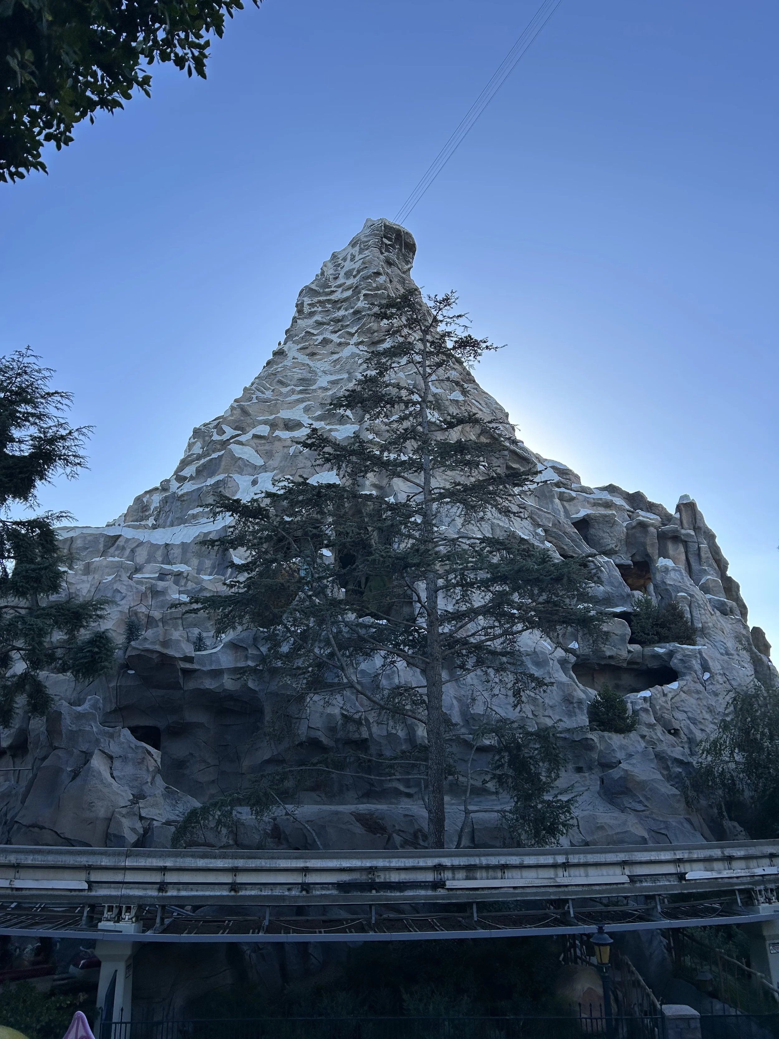 From Peter Pan to Powdered Sugar: A Disneyland Rope Drop Morning Done Right