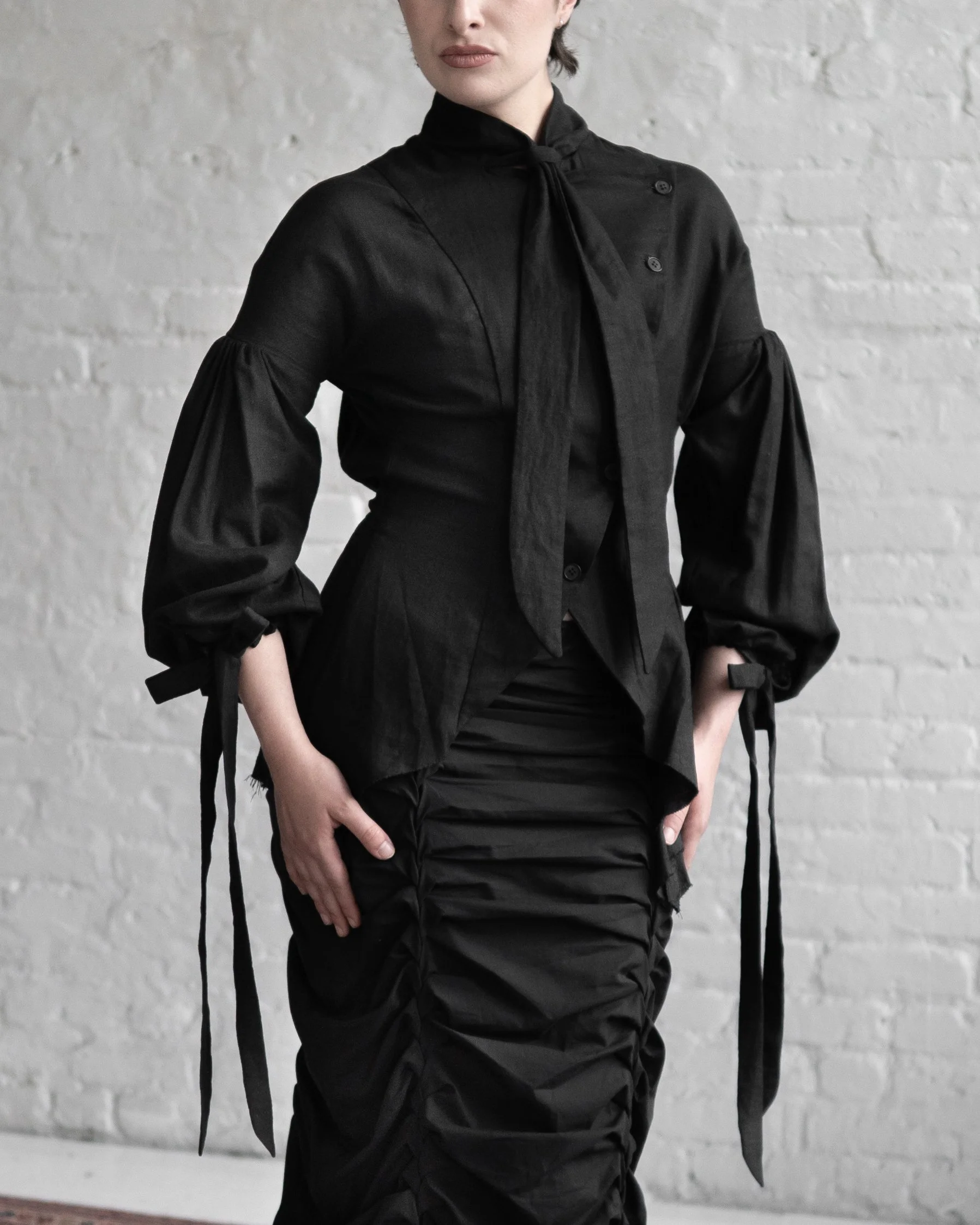 NEOLITHIC BLOUSE - BLACK