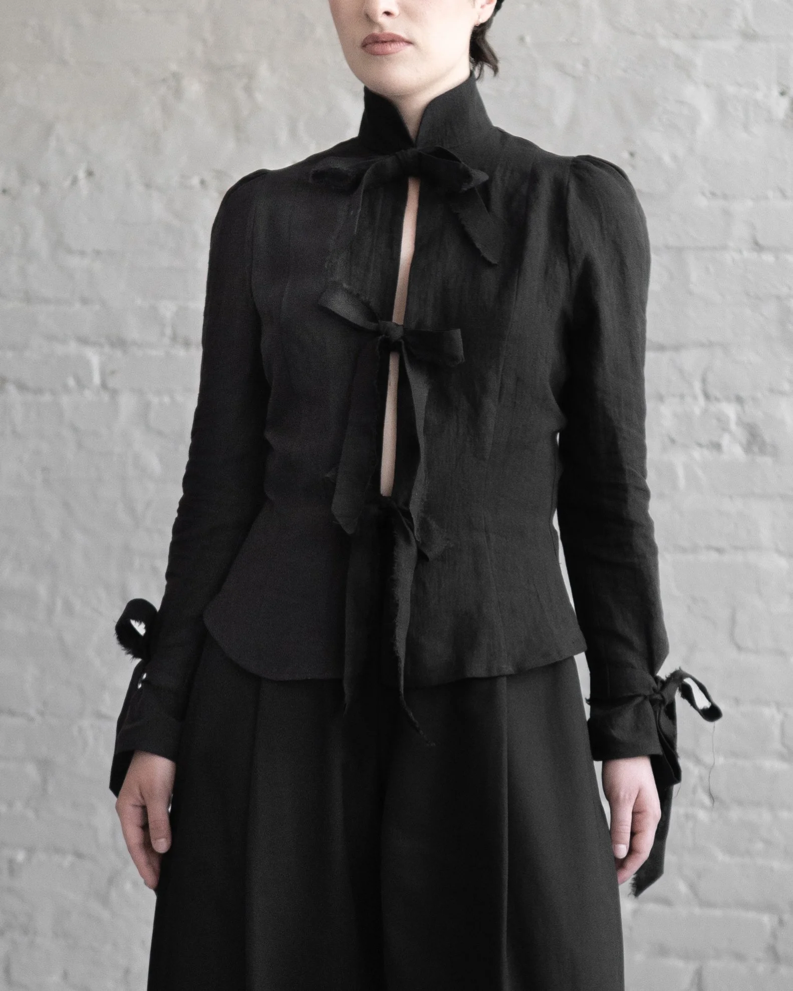 RENUNCIATION BLOUSE - BLACK