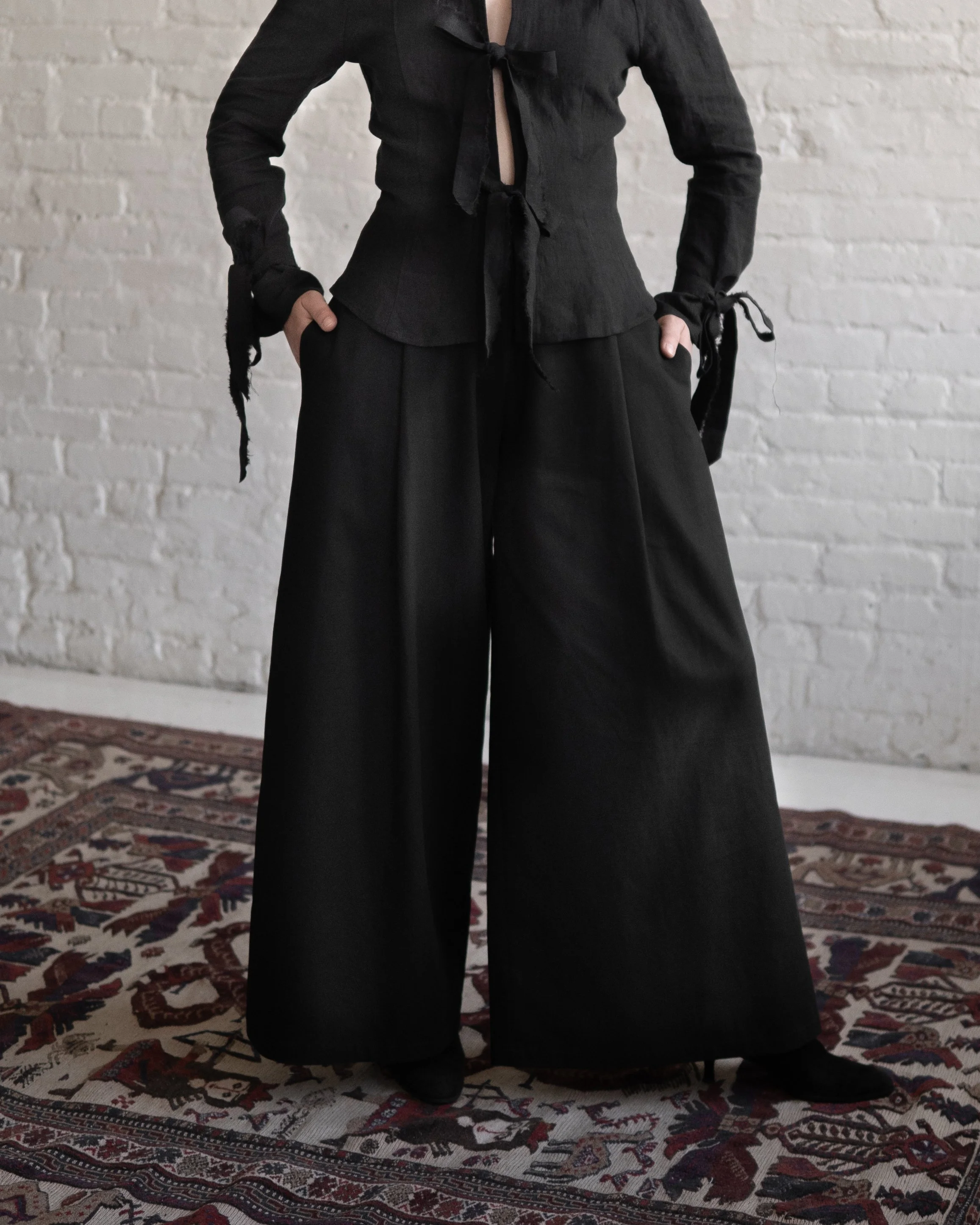 renunciation blouse blk-06.jpg