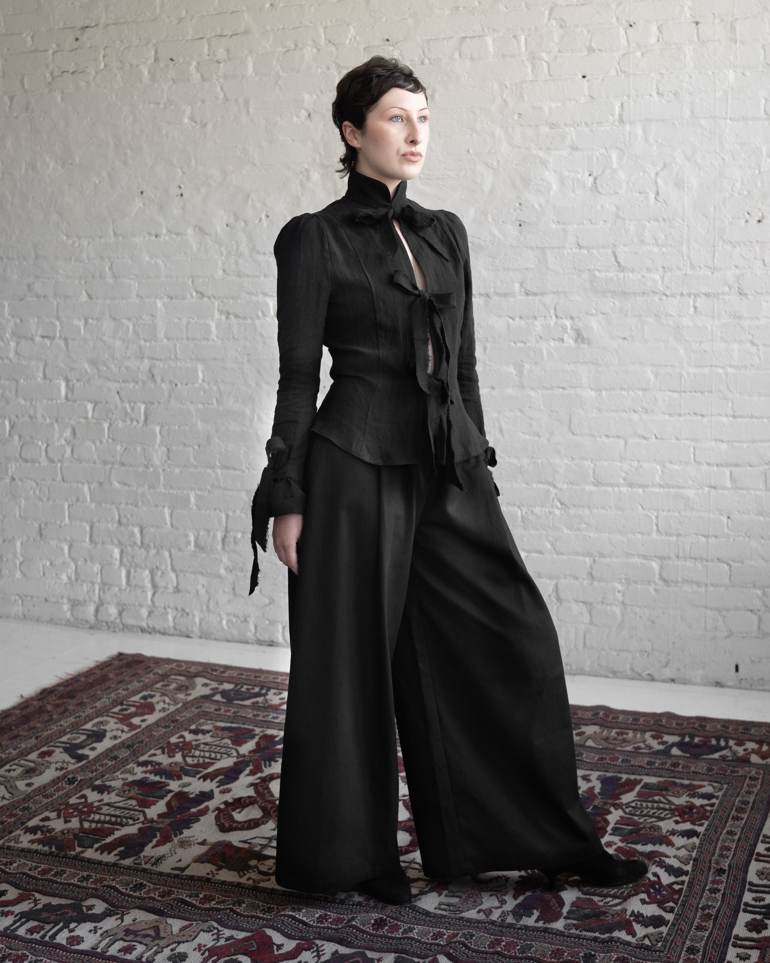 renunciation blouse blk-05.jpg