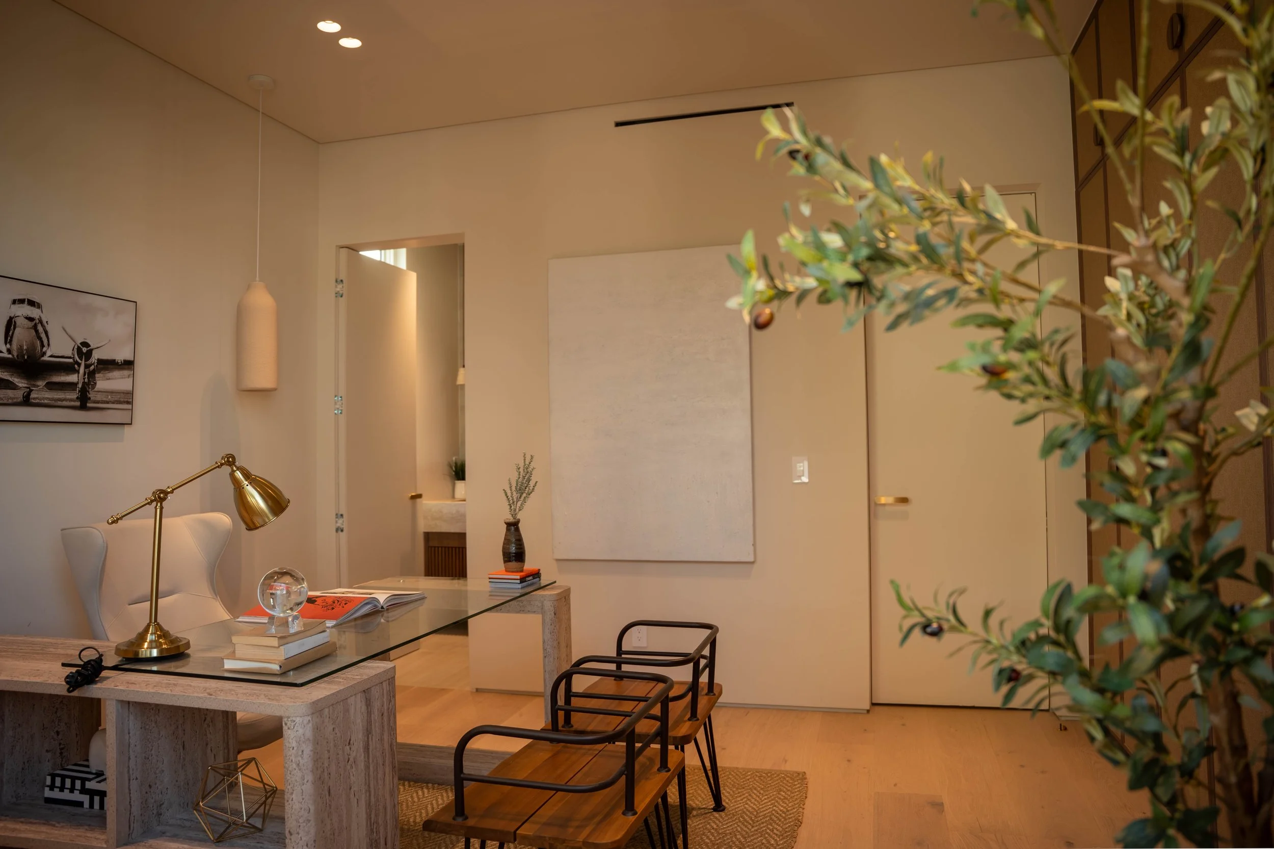 Nofar's professionalism and creatively shone brightly throughout the project. Every little thing was thought through meticulously, and it shows in the final result. 