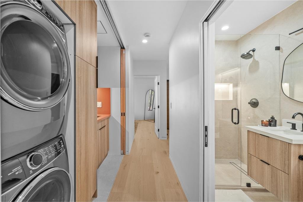Remodeling a home, especially your first can be so intimidating and overwhelming to say the least but having Nofar and her team in my corner alleviated so much of that pressure.