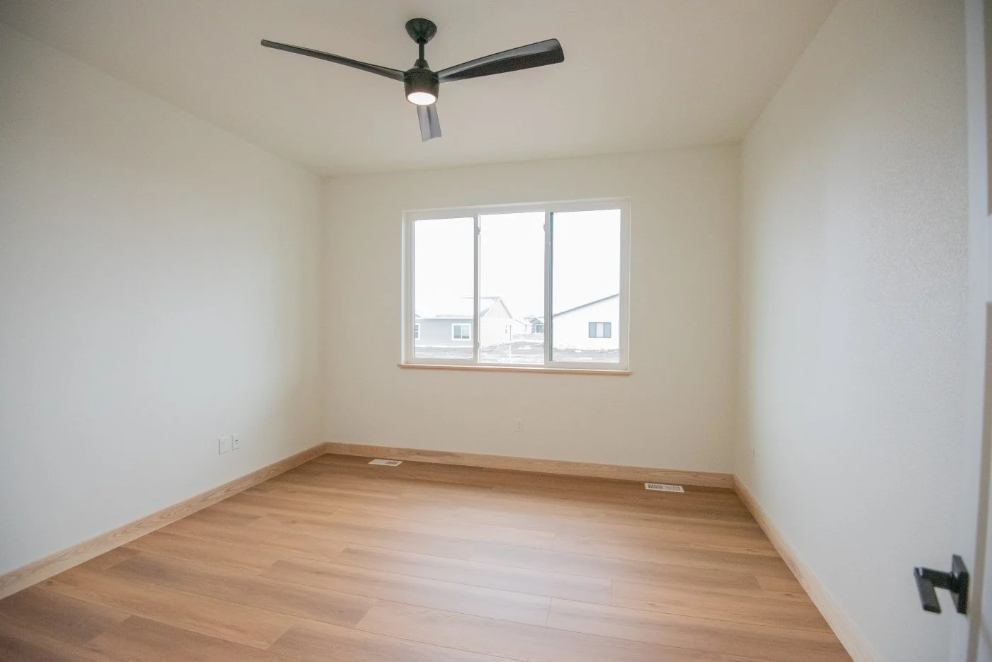 Homes for sale in Ranchester WY_1458 - Master Bedroom.jpg