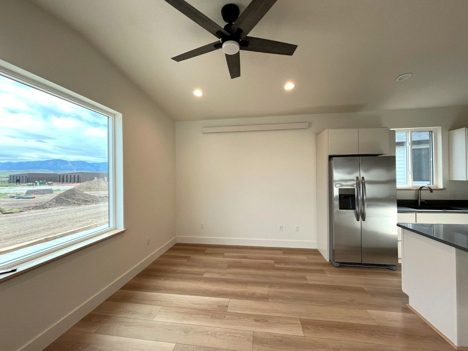 Cabin 3_Home For Sale in Ranchester WY_Interior 02.jpg
