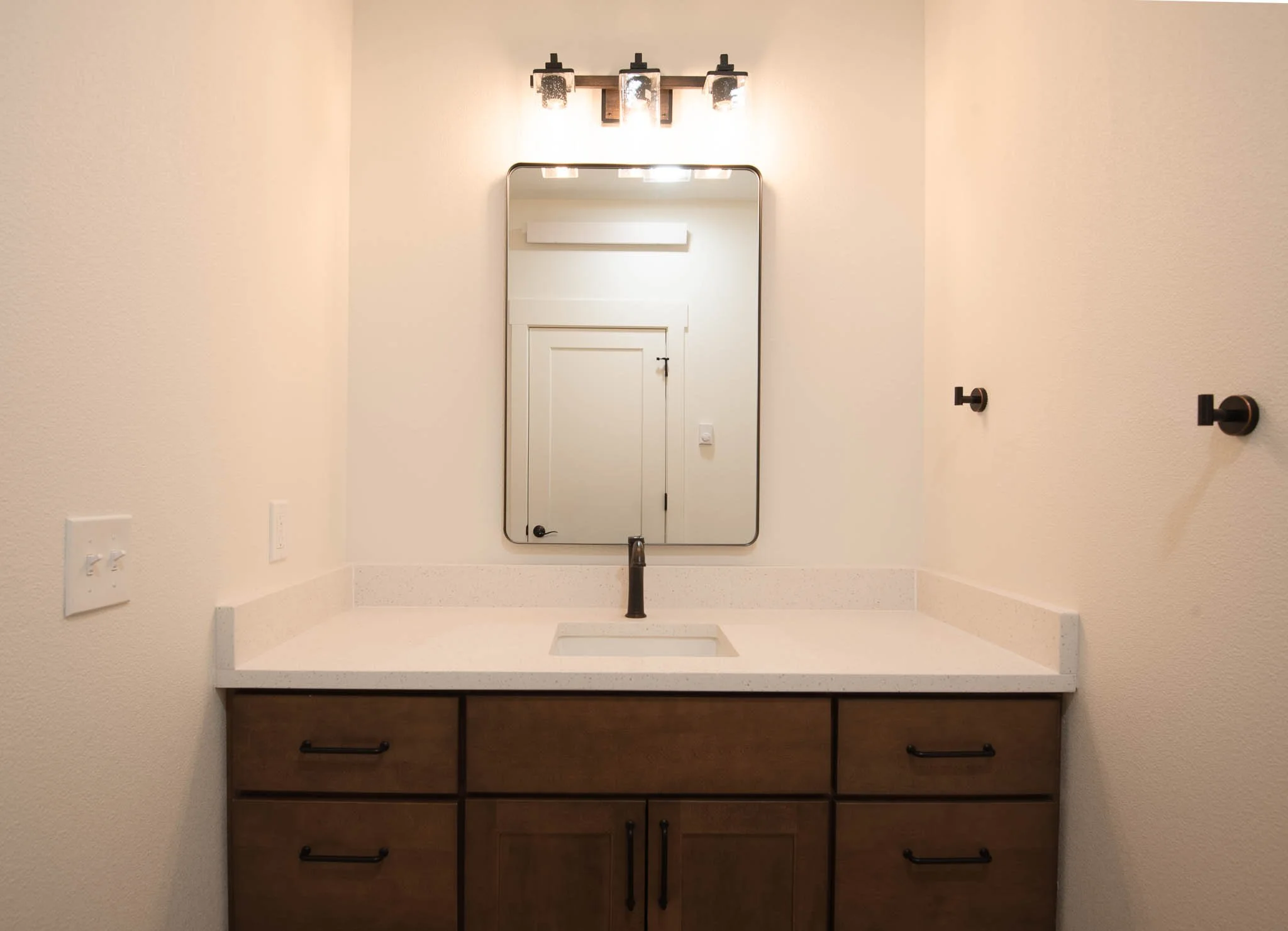 Homes for Sale_Ranchester_1407 Windsor Dr C_Cabin 18-15.jpg