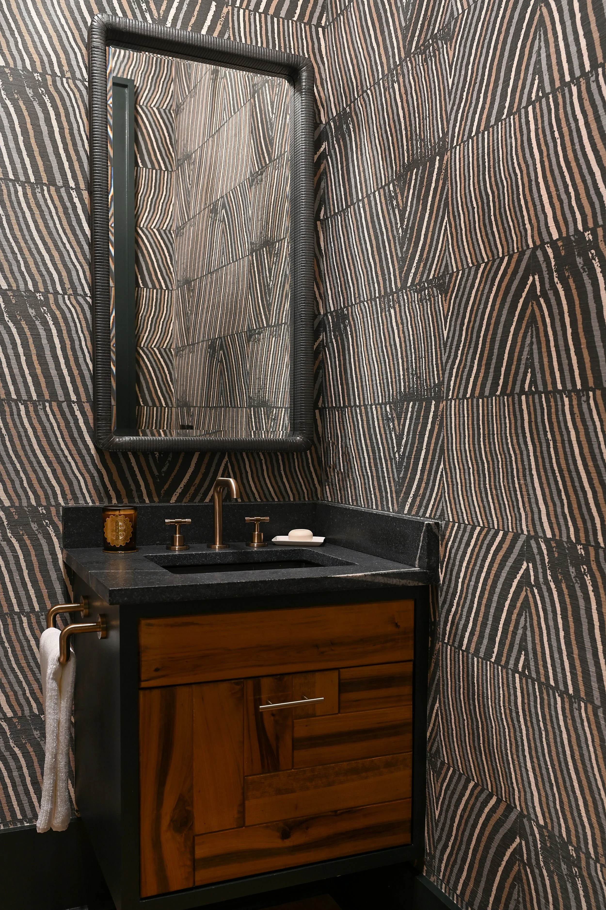 1508 Poe Avenue_023.jpg