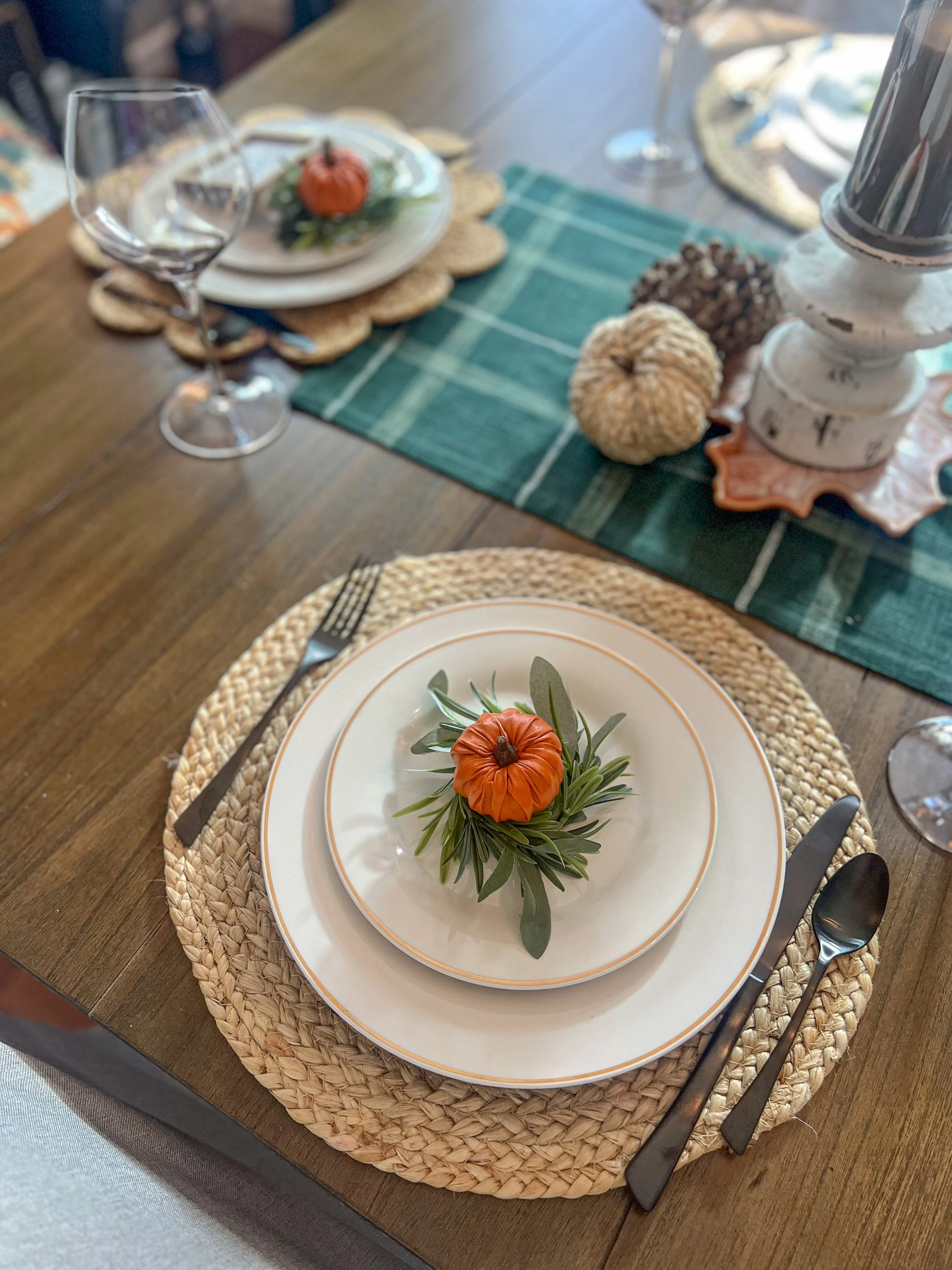 Pumpkin_Spice_Table_Accessories_Main_Place_Setting_Kit_View.jpeg