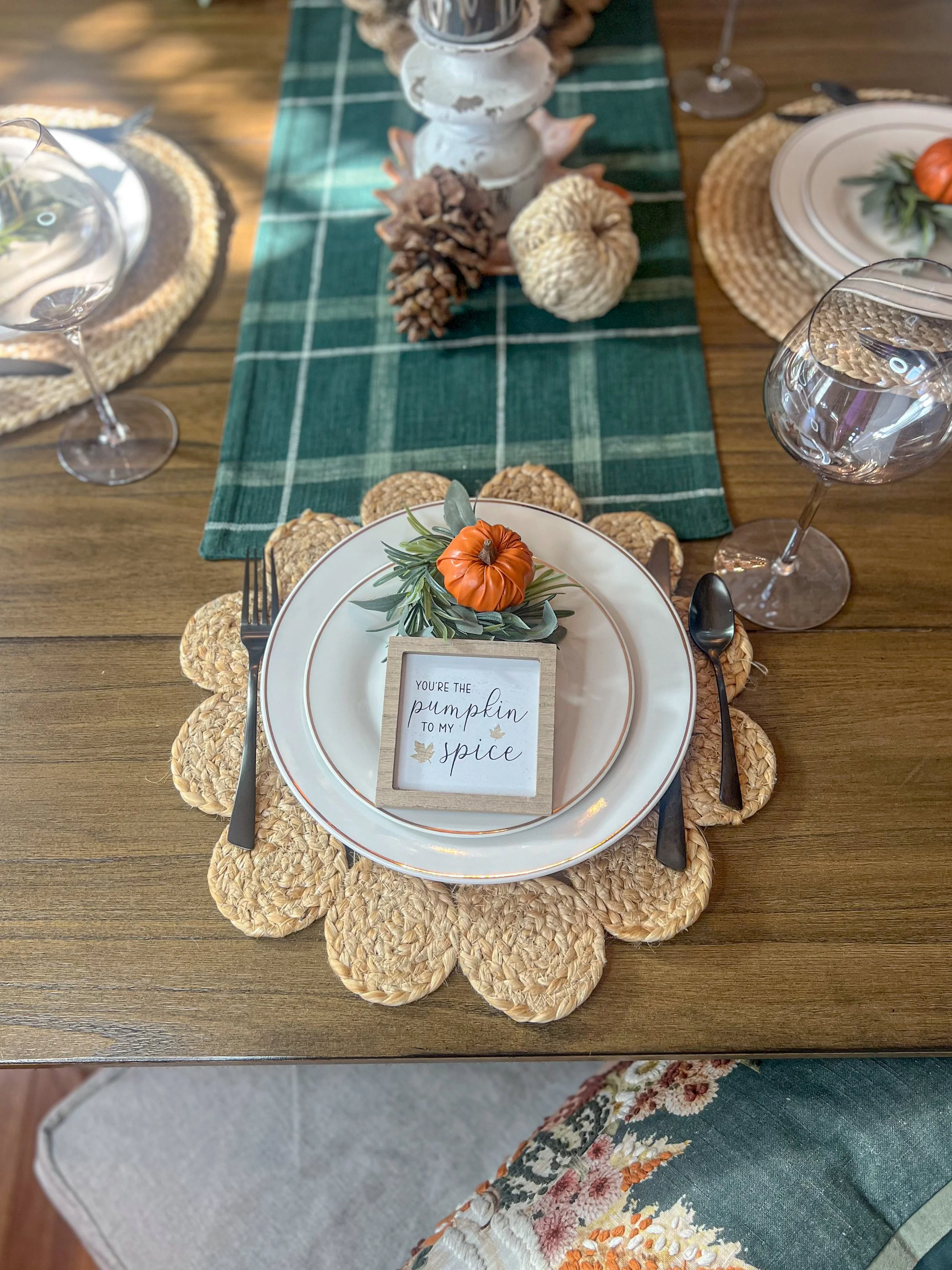 Front_View_Pumpkin_Spice_Table_Accesories_Kit.jpg