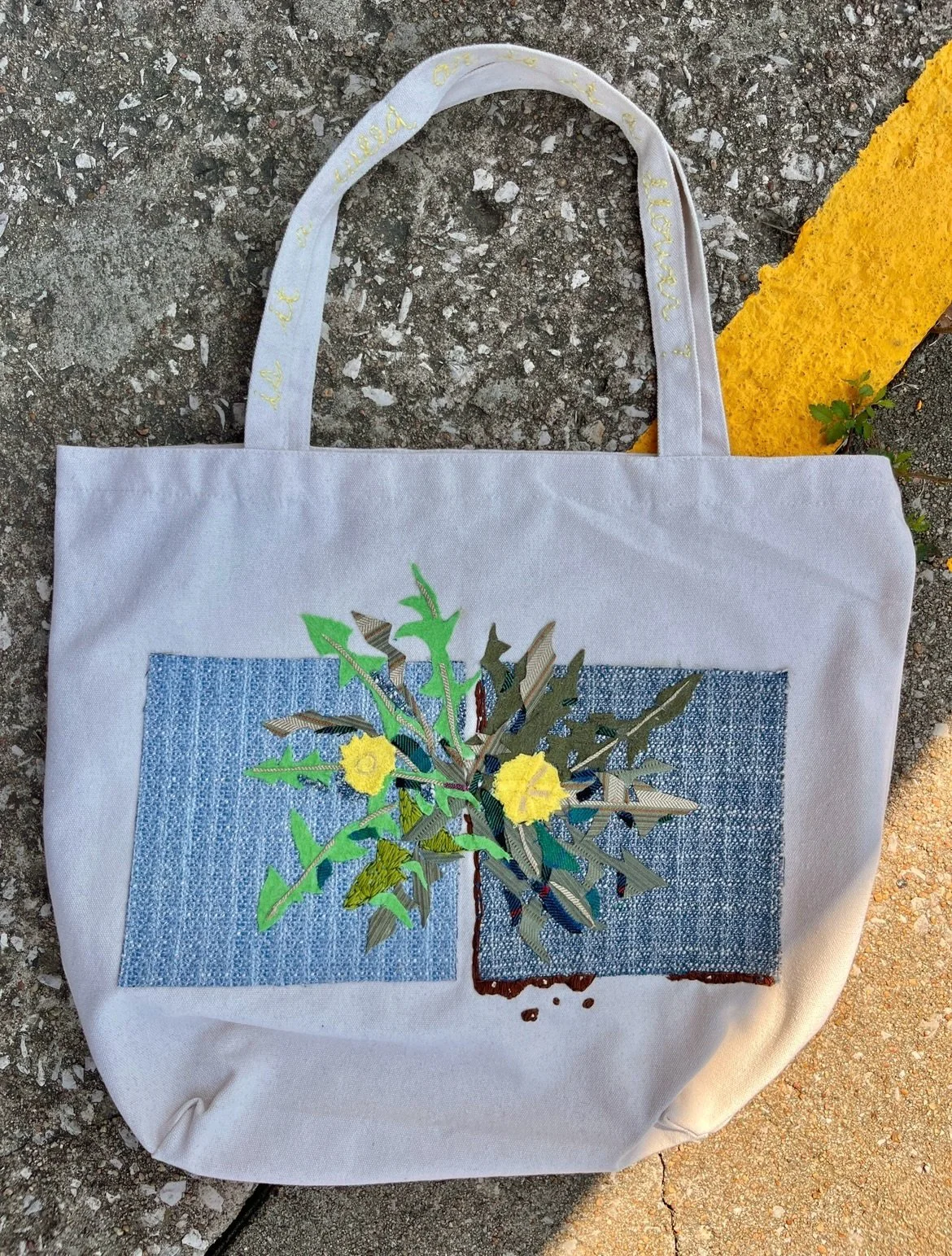 &ldquo;Is it a Weed or is it a Flower?&rdquo; Another end of summer experiment, made with scraps of fabric I sourced from @magpiecreativereuse. I have come to realize, most of what I do creatively, is about seeing beauty in unexpected places and mate