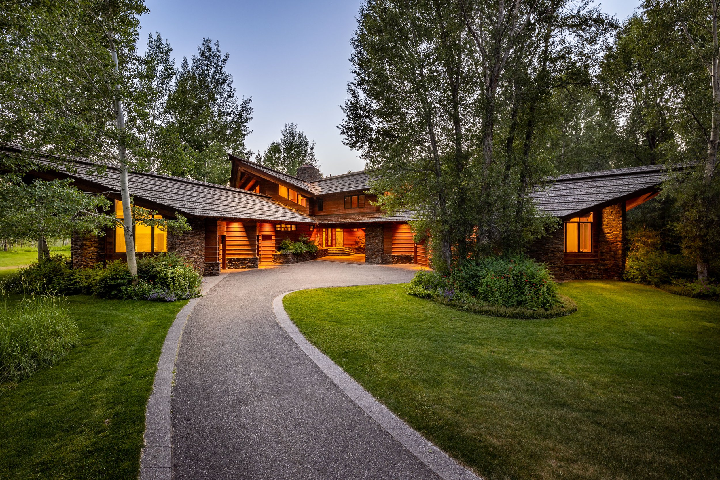 3125 Tucker Ranch Rd Twilight MLS-14.jpg