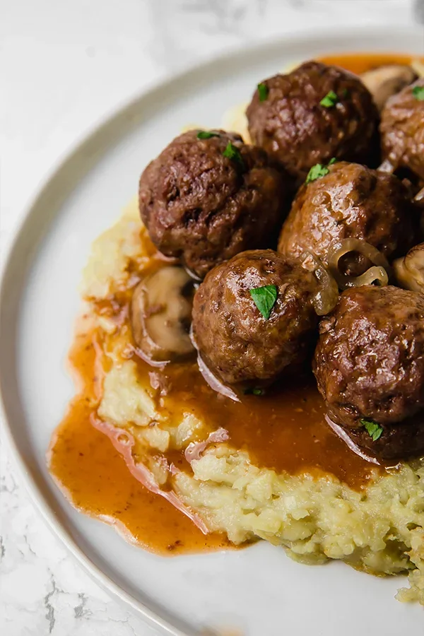 salisburysteak_meatballs.webp