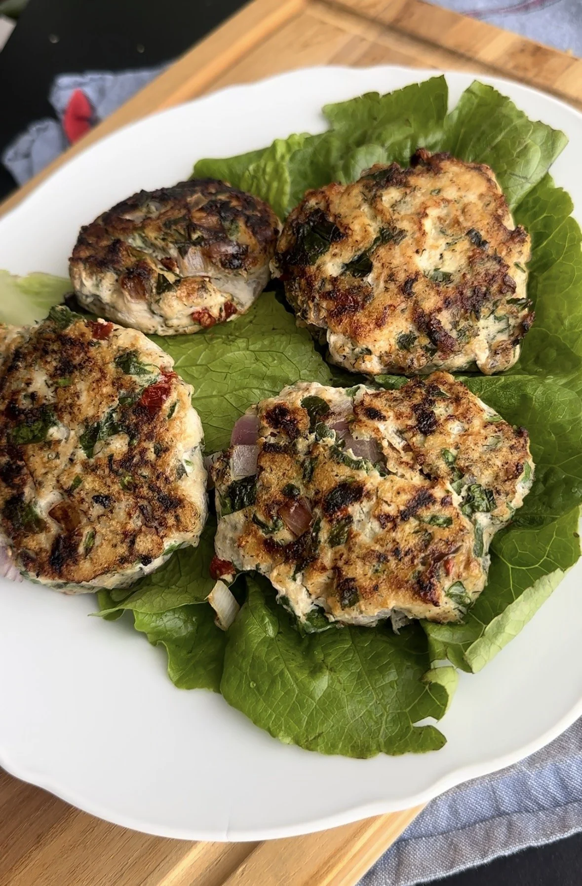 Mediterranean chicken burgers