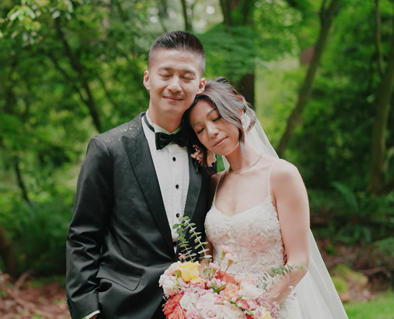 Rain on Your Vancouver Wedding Day: What Actually Changes (And What Doesn't)