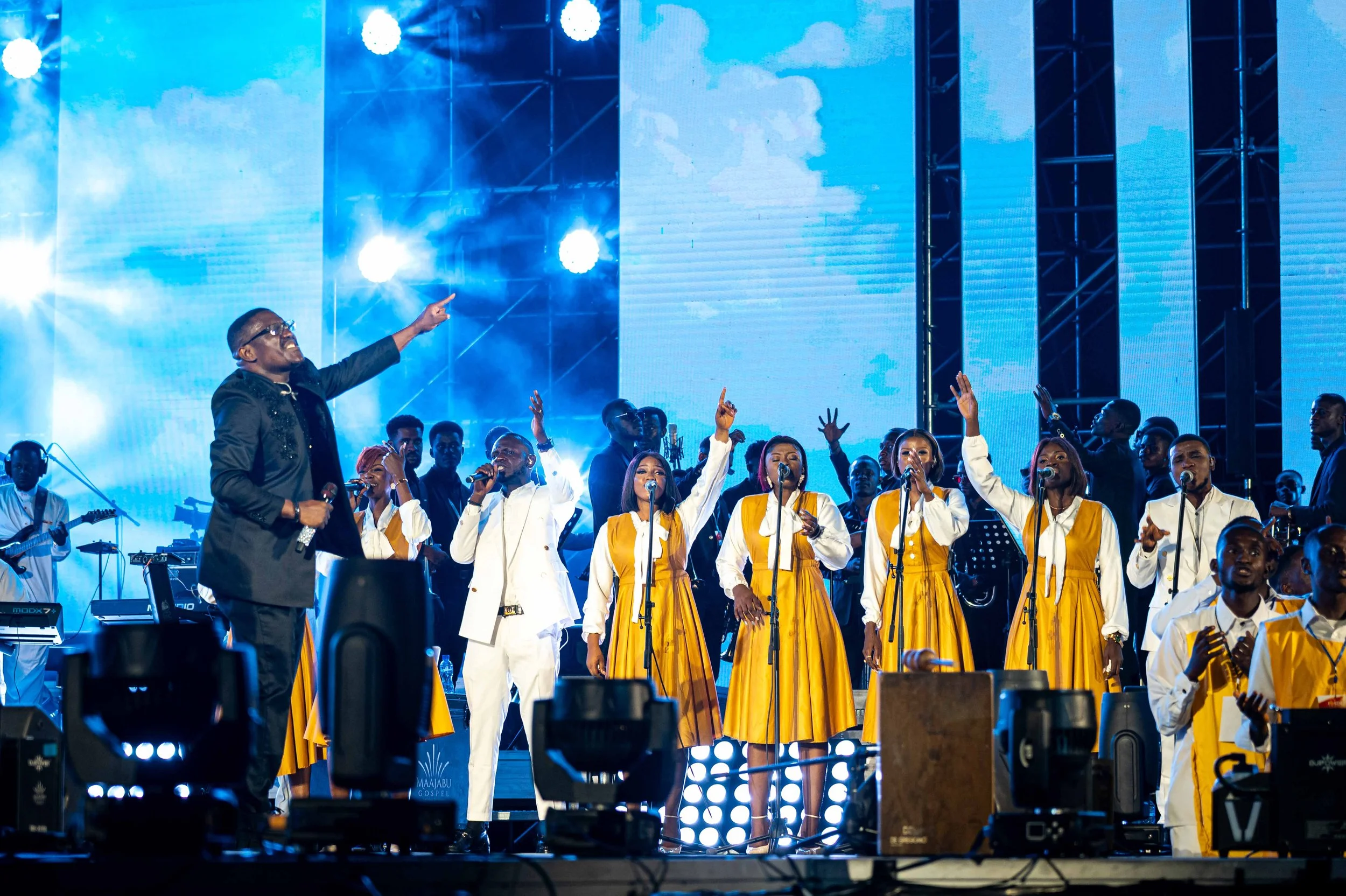 David Ize_HermanKambala_DR Congo_Maajabu-6.jpg