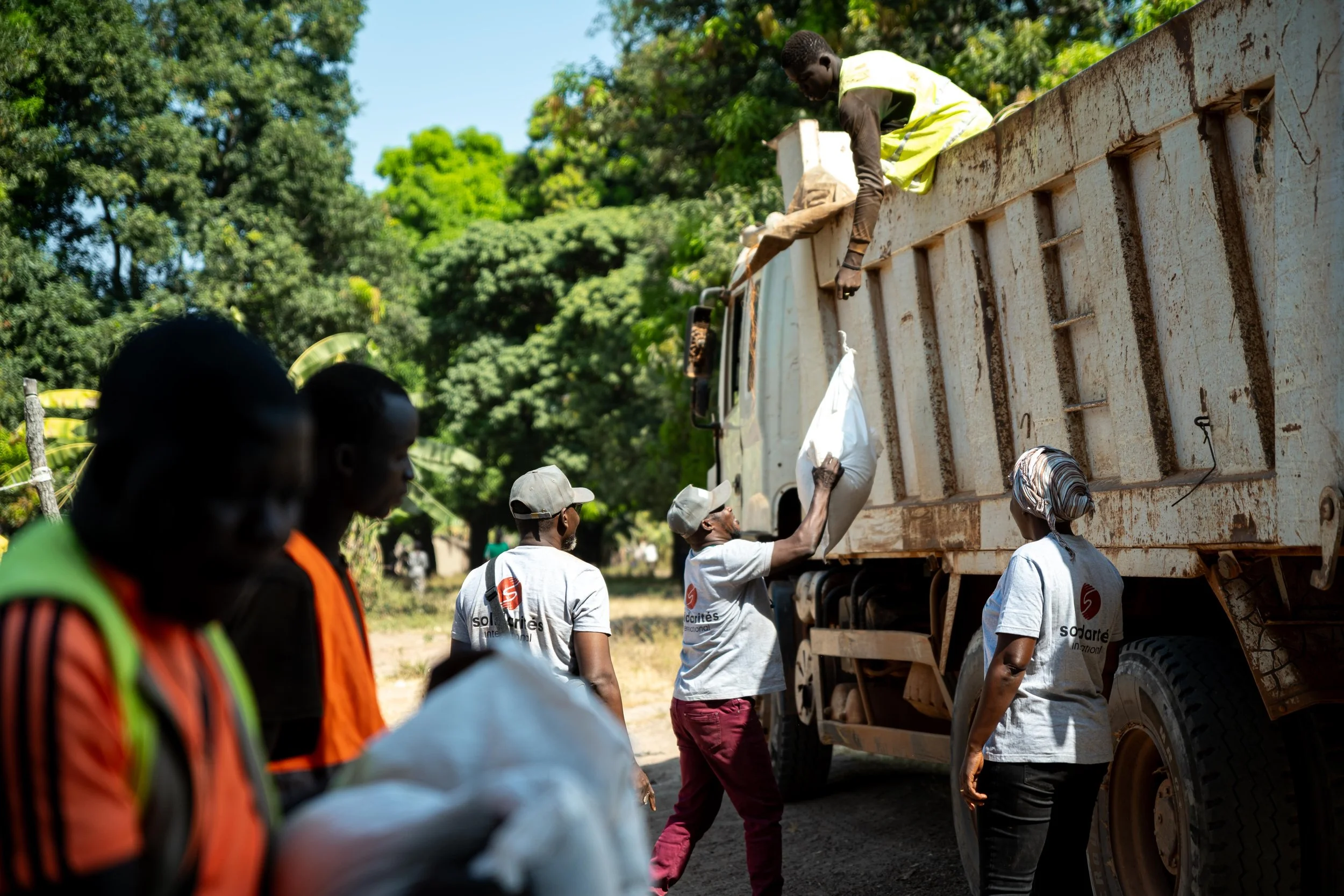 Distribution de rations alimentaires de protection menée par Solidarités International à Markounda, République centrafricaine, décembre 2025.
