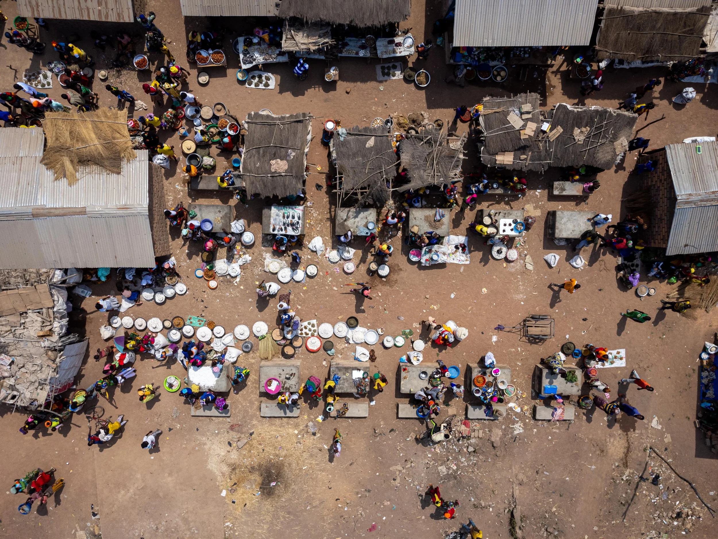 Vue aérienne du marché hebdomadaire de Markounda, République centrafricaine, décembre 2025.