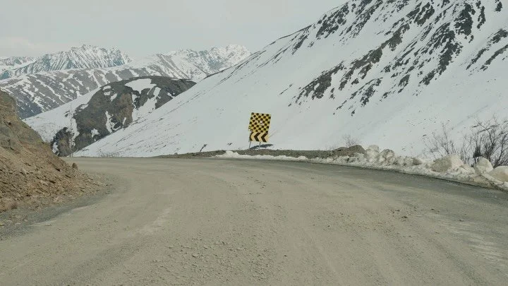 Postcards from Beyond Parallels, the film. You don't have to venture far off the road to be fully immersed in the rugged beauty of Northern Canada. Absolute dream to film here.

#expeditionakor #explorecanada #travelyukon #spectacularnwt #sonycinema
