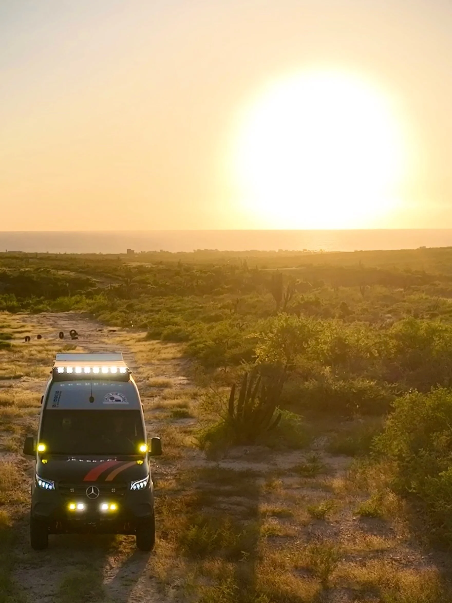 The beginning of the day. The end of the day. Both magical.  The in between is where the adventure awaits. 

#homeiswhereyouparkit #nomadlife #adventureisoutthere