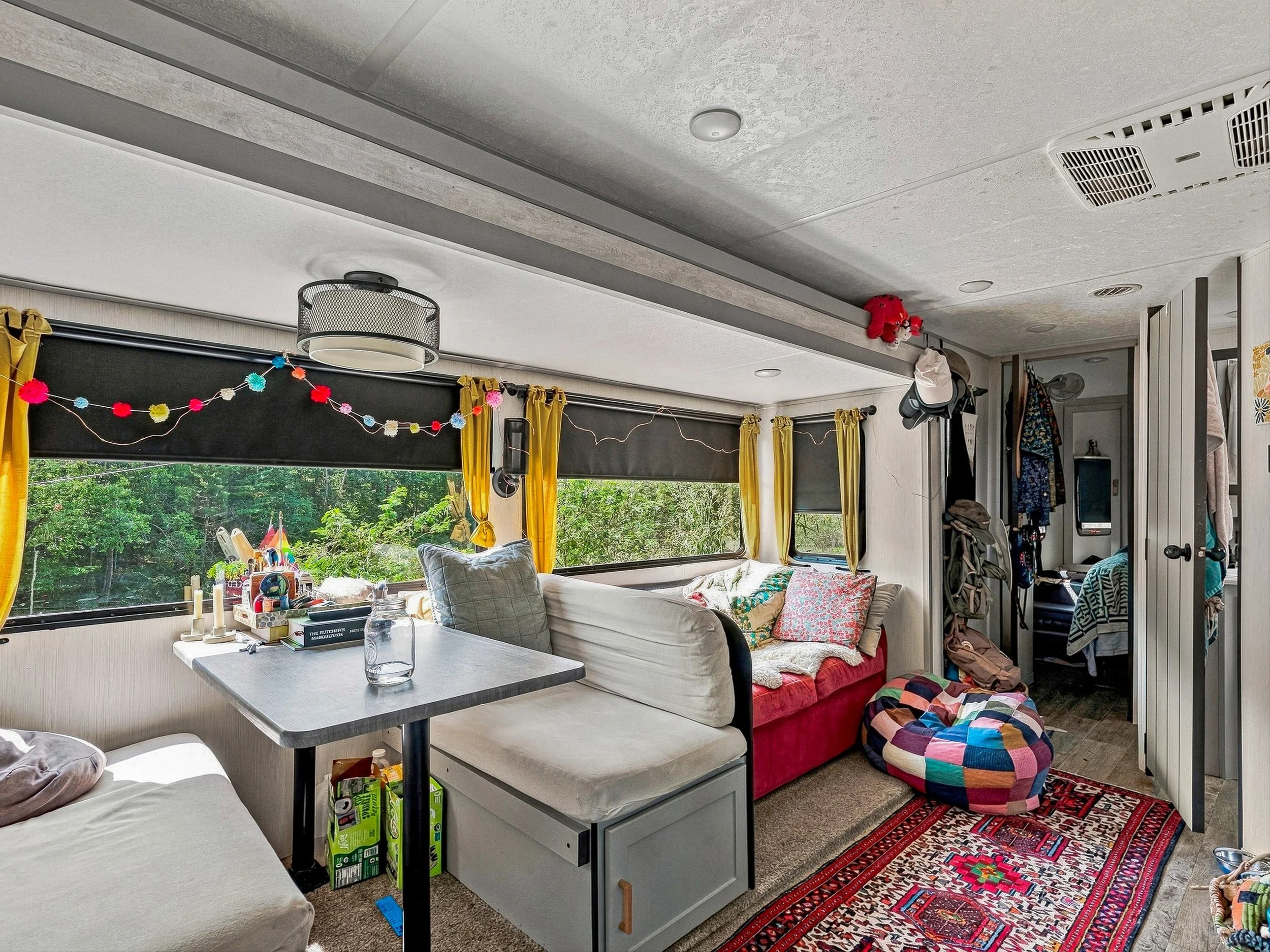 22-4401 MEADOWS TOWN RD-22.jpg