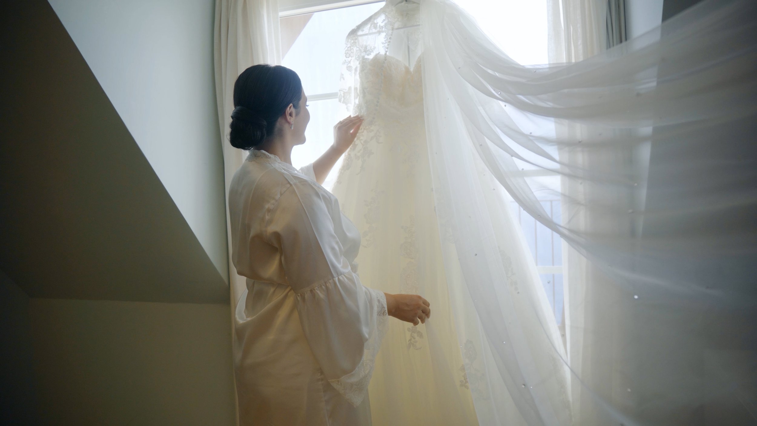 Sequence 01.00_01_22_04.Still008.jpg