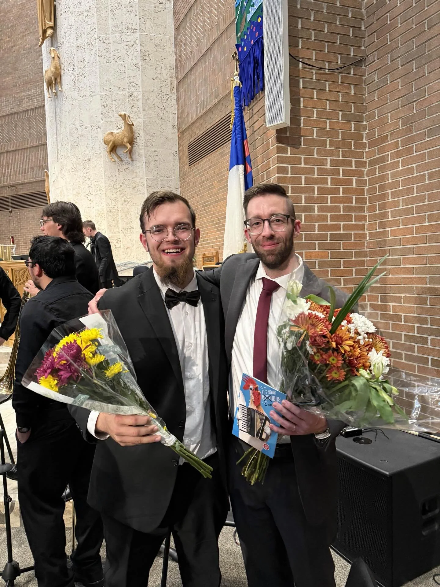 Congratulations to Dr. Vasko for an amazing performance of the Broughton Concerto with the UCF Orchestra! 
Congratulations to Giles for an awesome sauce orchestra concert! 

(Credits to @owenphotoss for the 2nd pic)

Check our bio for all things Tuba