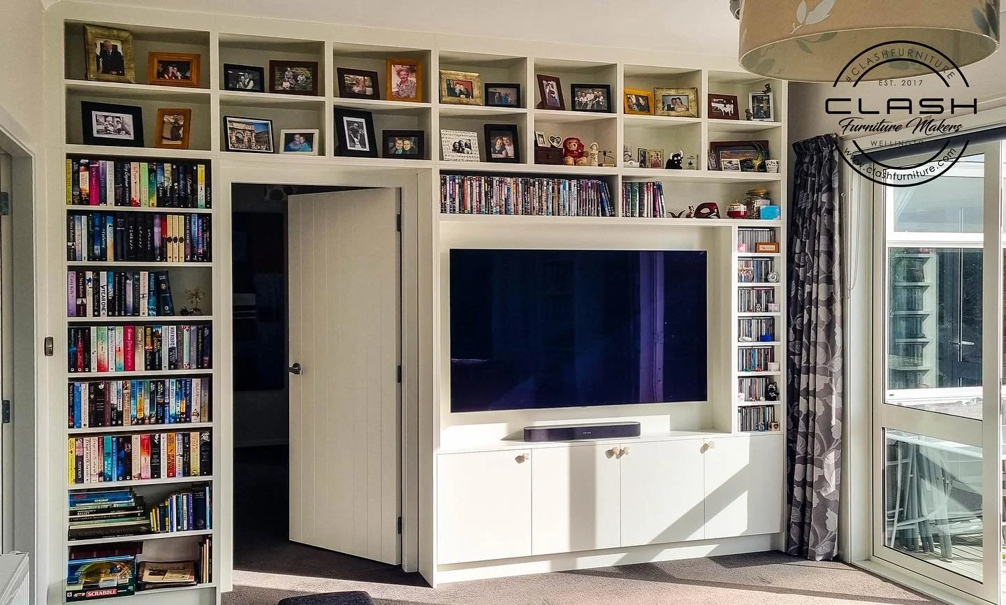 The wrap around wall unit . Whatever your needs may be , we can create the wall unit you&rsquo;ve always wanted. Contact us today for an estimate on your dream unit. 
#architecture #danishdesign #decor #decoration #design #furnituredesign #furniturem
