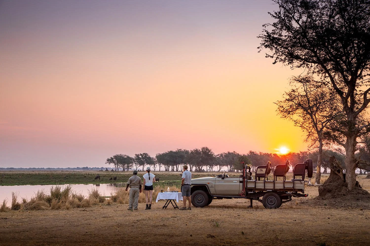 Chiawa Camp sundowners .jpg