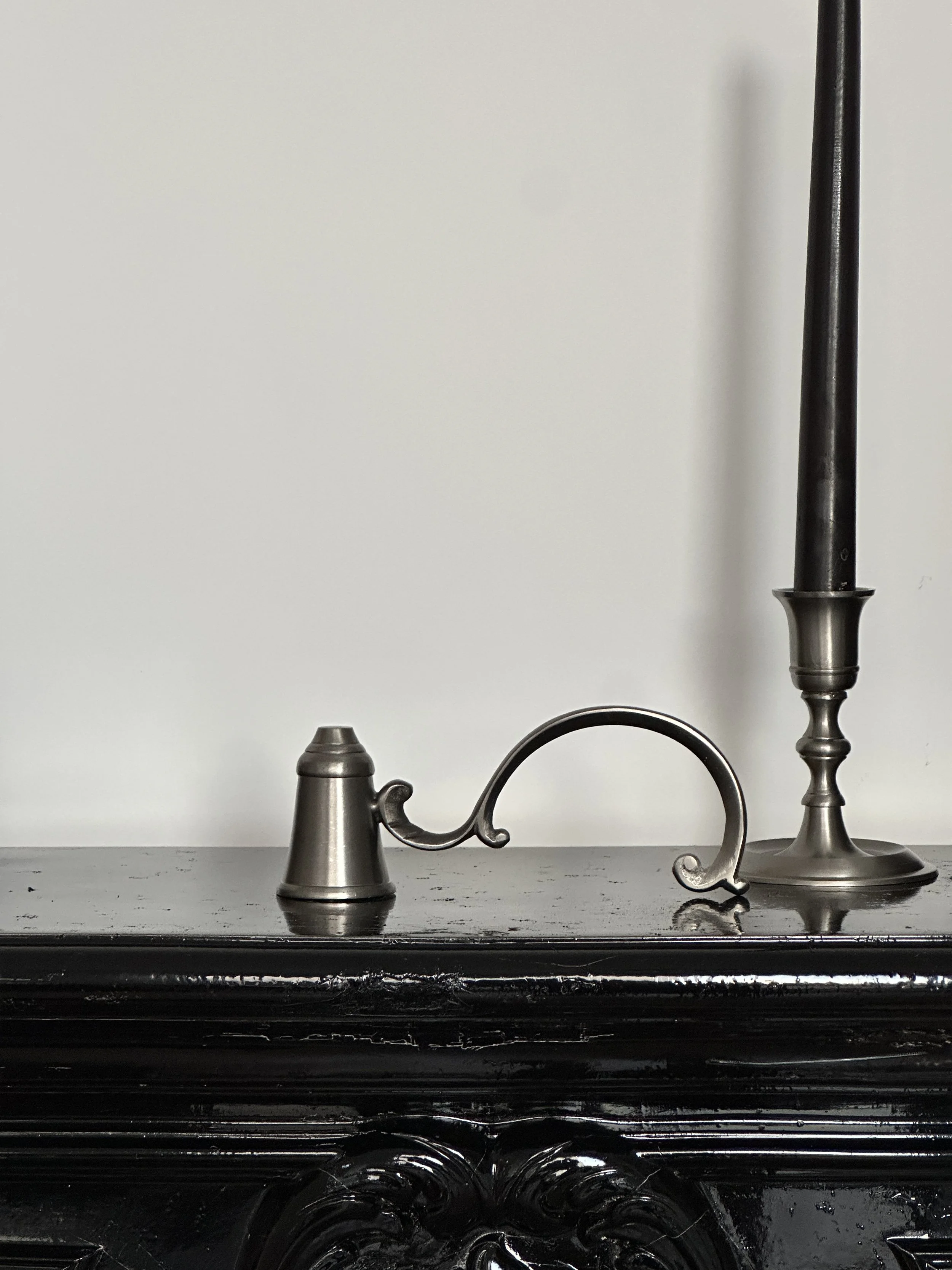CANDLE SNUFFER