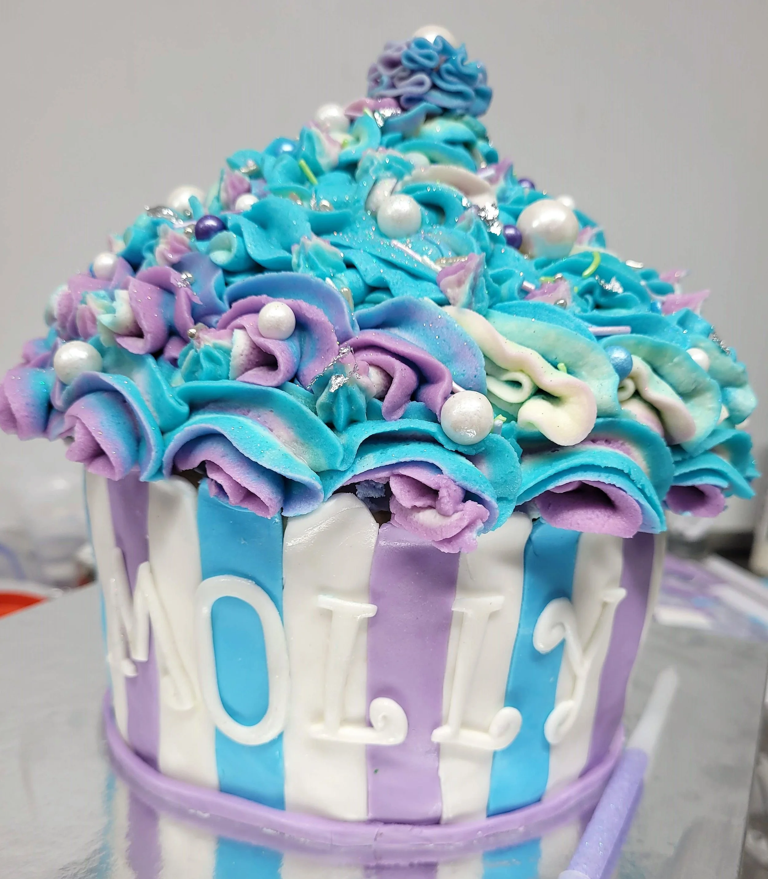 cupcake lg 2.jpg
