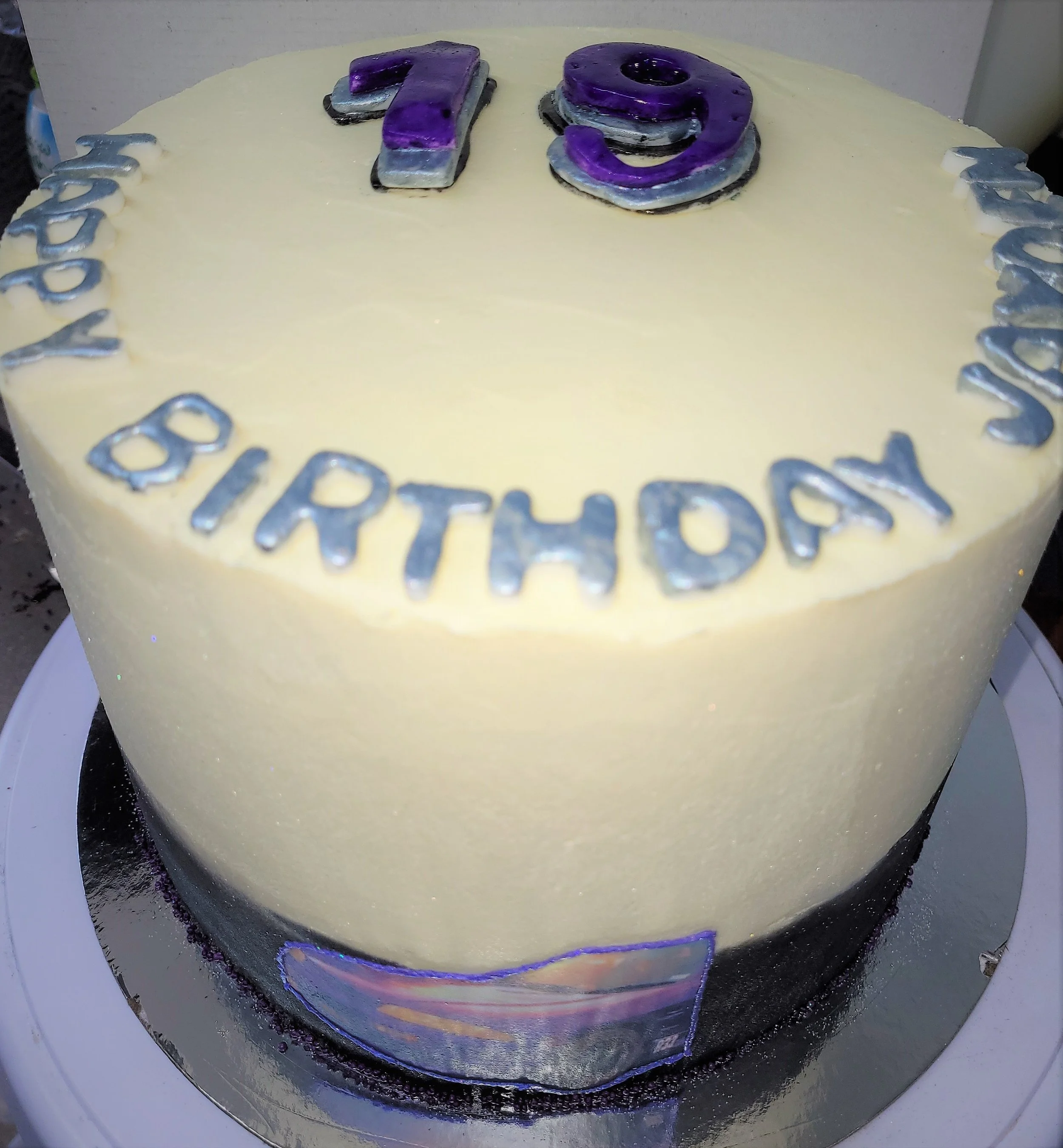 car cake.jpg
