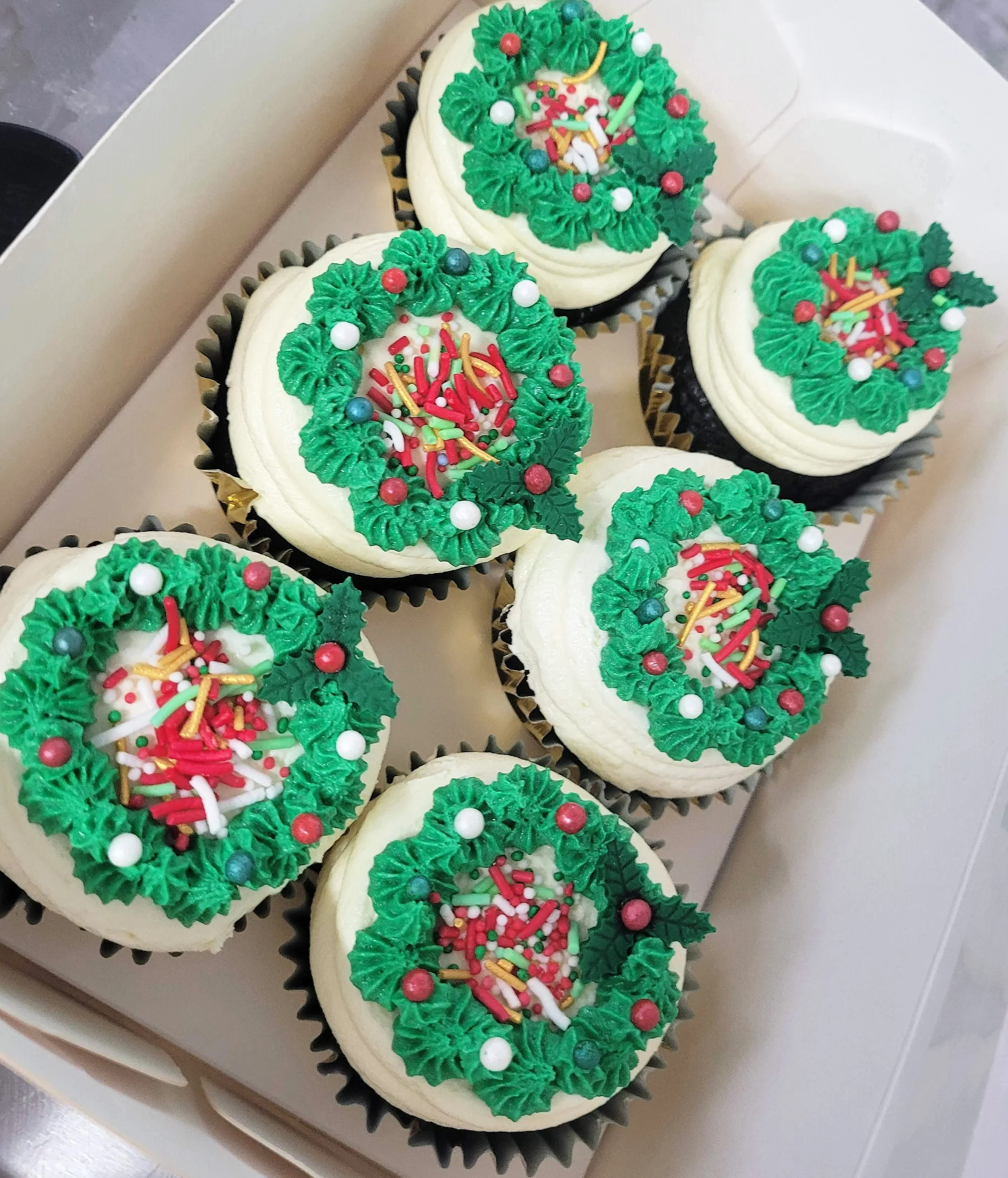xmas cupcakes.jpg