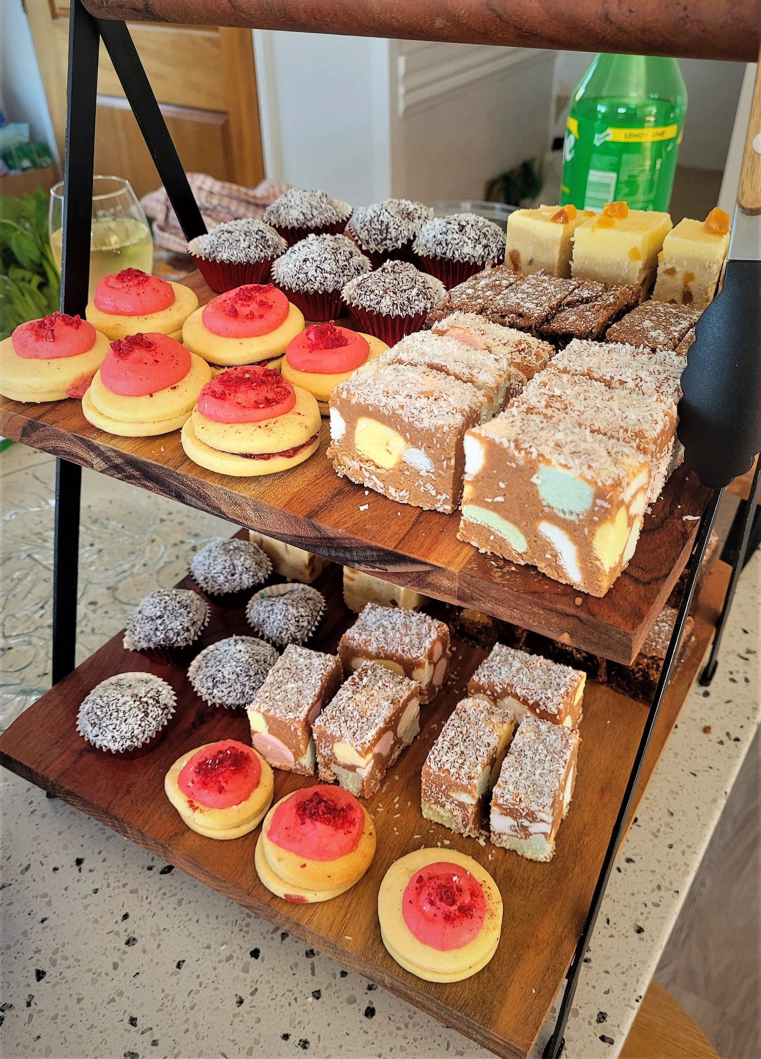 cake stand.jpg