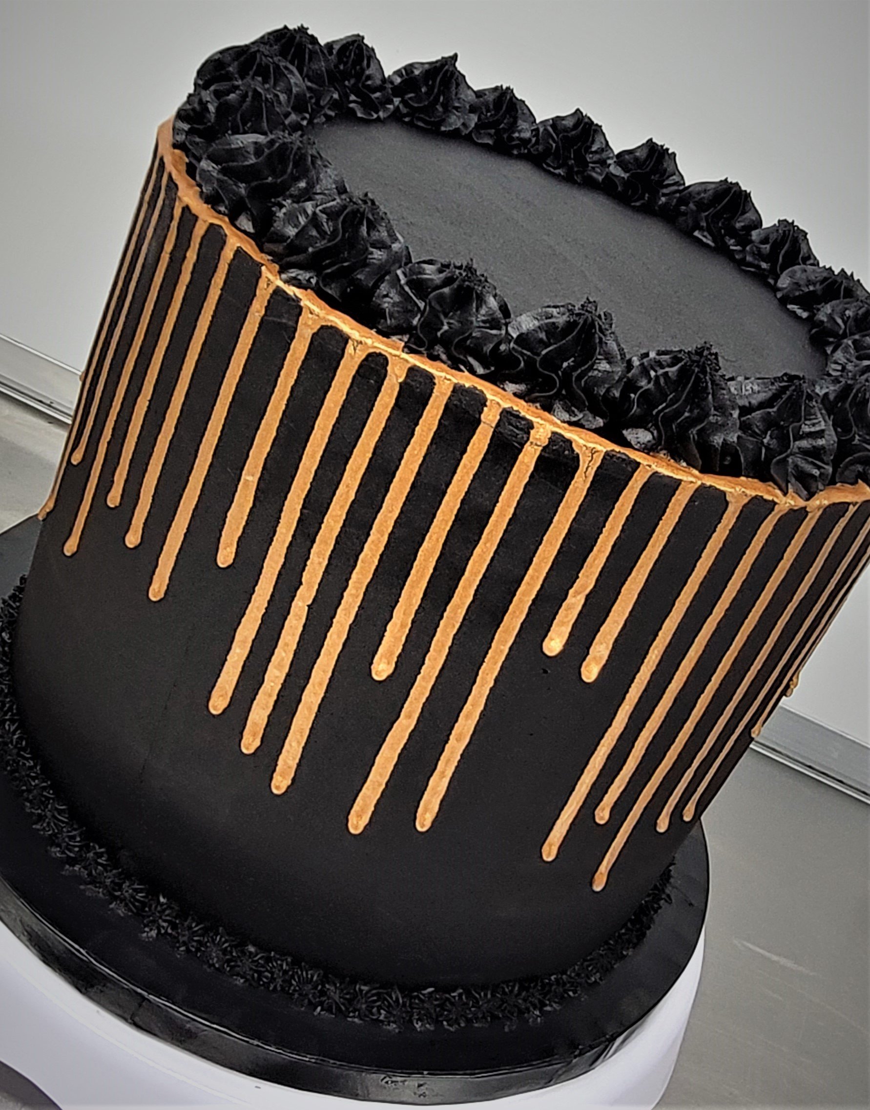 conor naked cake.jpg