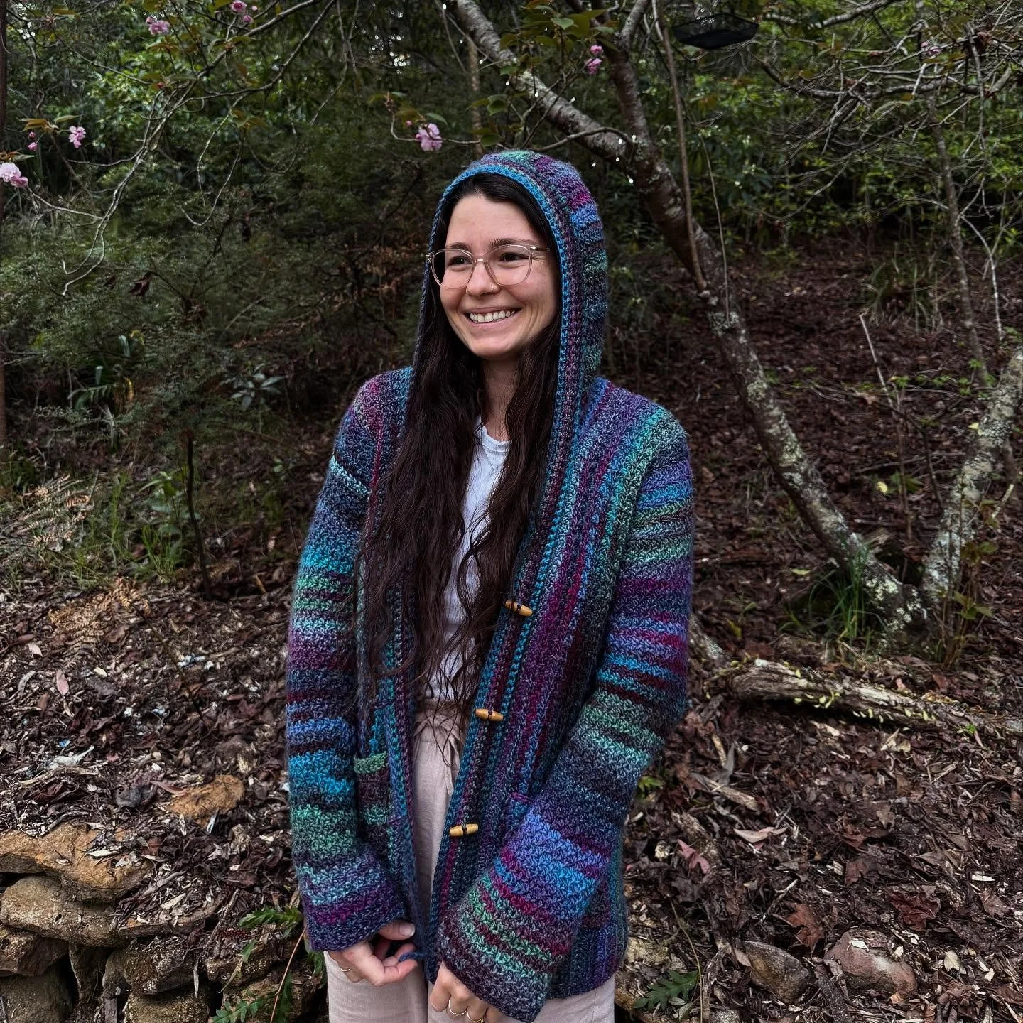 I crocheted a cardigan 🧶✨
I was going for a woodland faerie vibe and I think I nailed it 🧚&zwj;♀️ 
#crochet #handmade #faerie