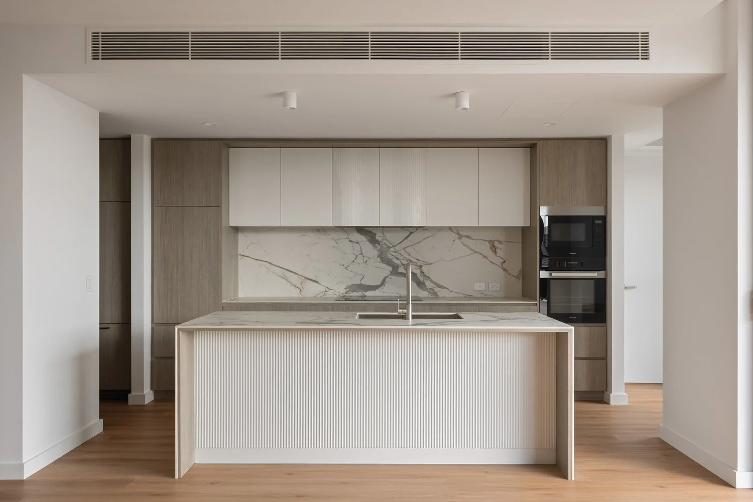 LINIC.CygnusParade.WR-16.jpg