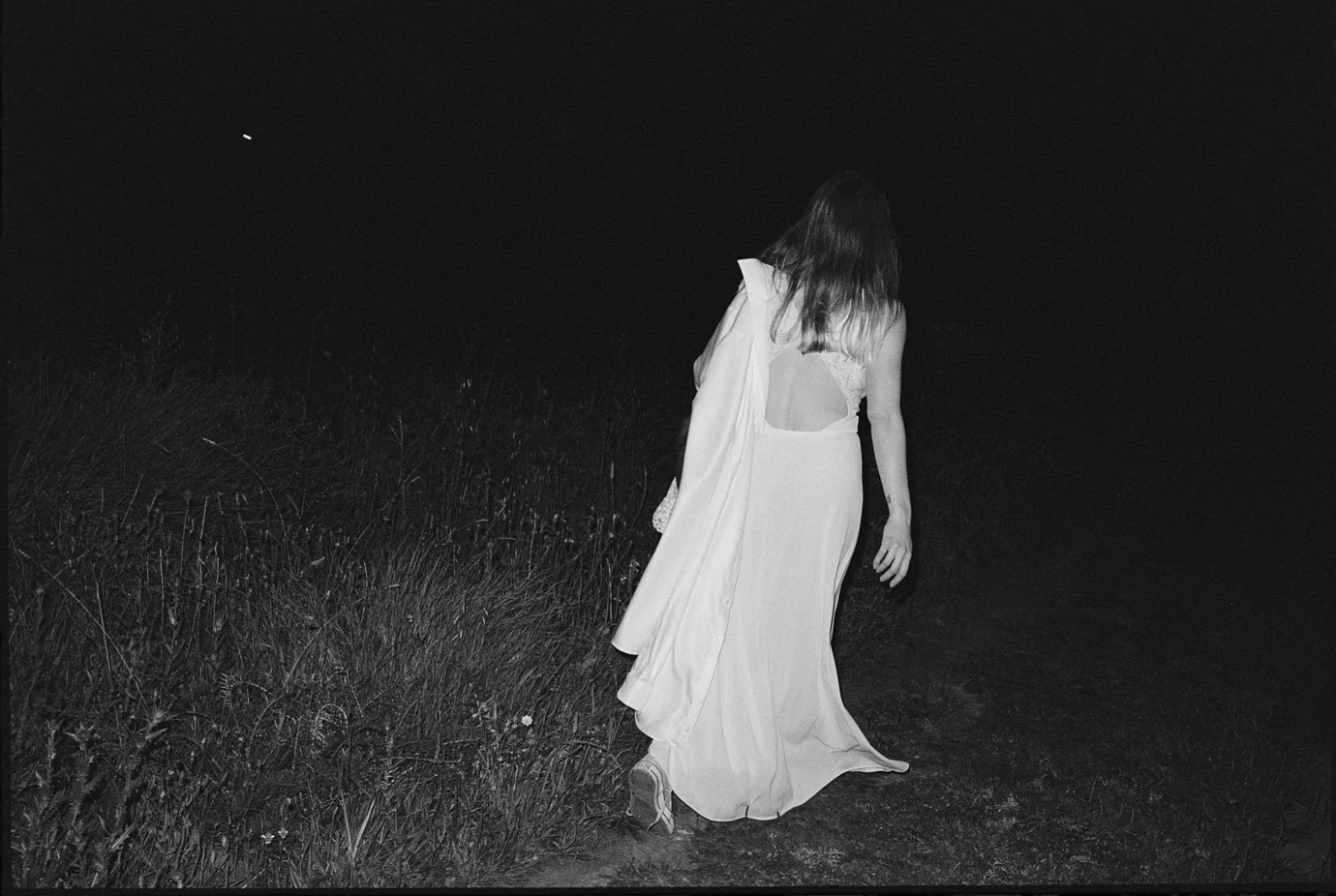 Film Wedding Photos Evening Flash Dance Floor - France Wedding Photographer-39.jpg