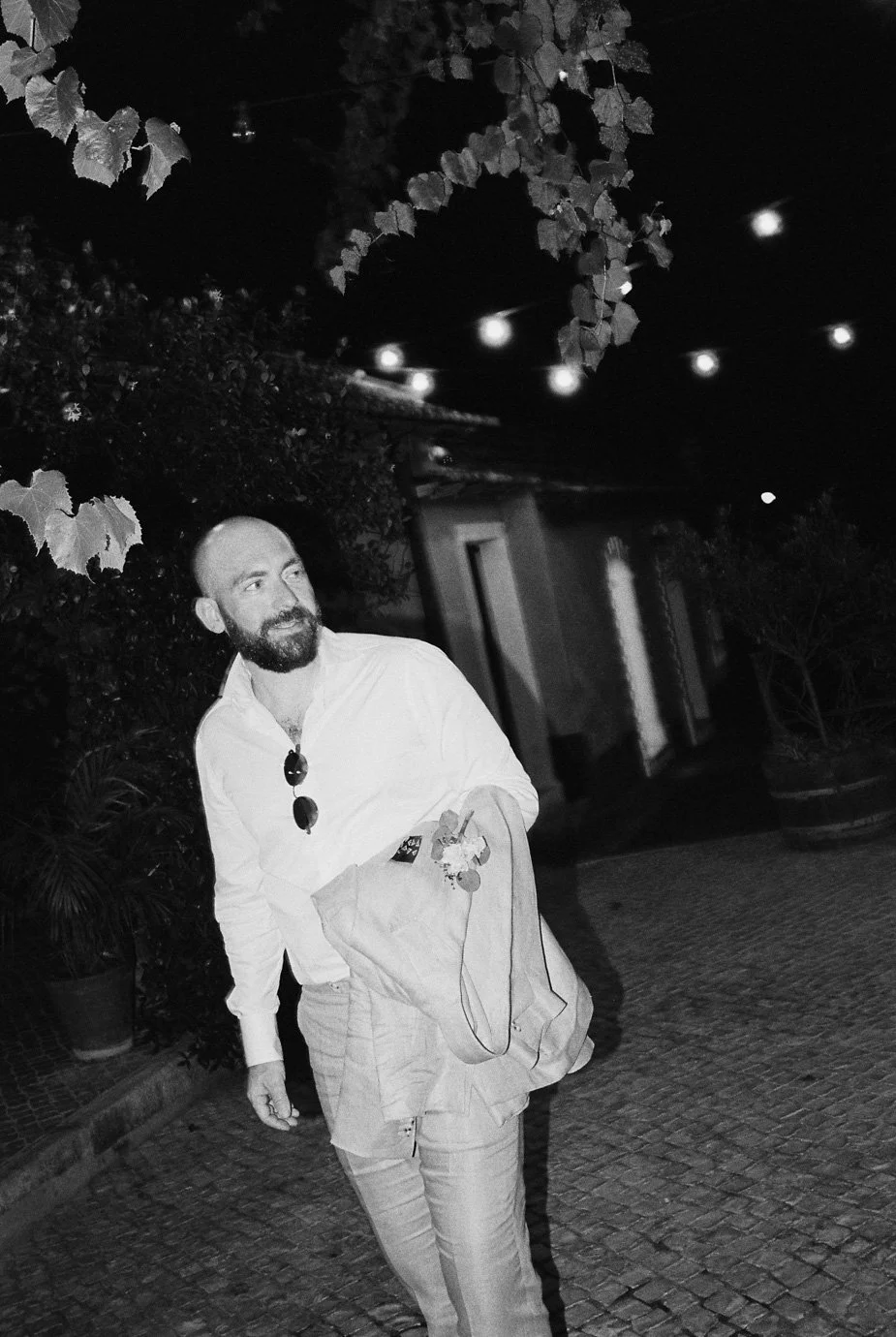 Film Wedding Photos Evening Flash Dance Floor - France Wedding Photographer-11.jpg