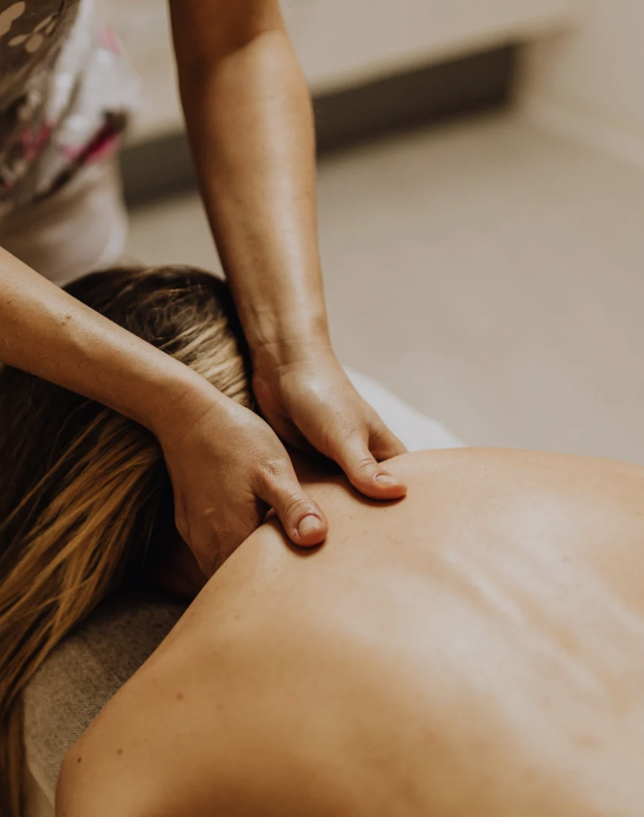 massage post accouchement à lyon