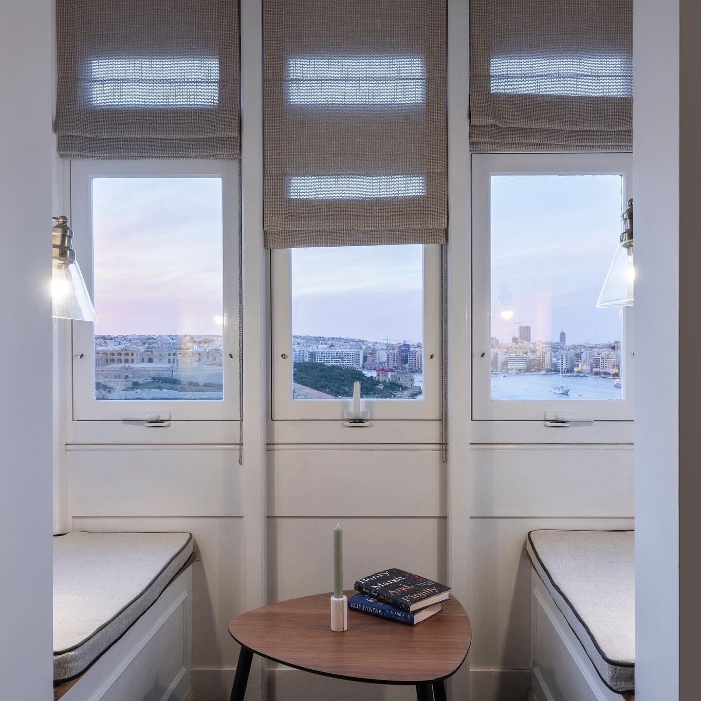Cosy Nook 🪟

Being a small apartment and having a spectacular view means it made total sense to maximise on all corners of this property, including the Maltese Balcony! We added a couple of benches which have in-built storage because you never have 